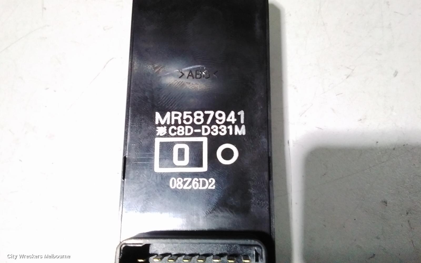 MITSUBISHI GRANDIS PWR DR WIND SWITCH, RH FRONT (MASTER SWITCH), BA, 04/2004 - 03/2010