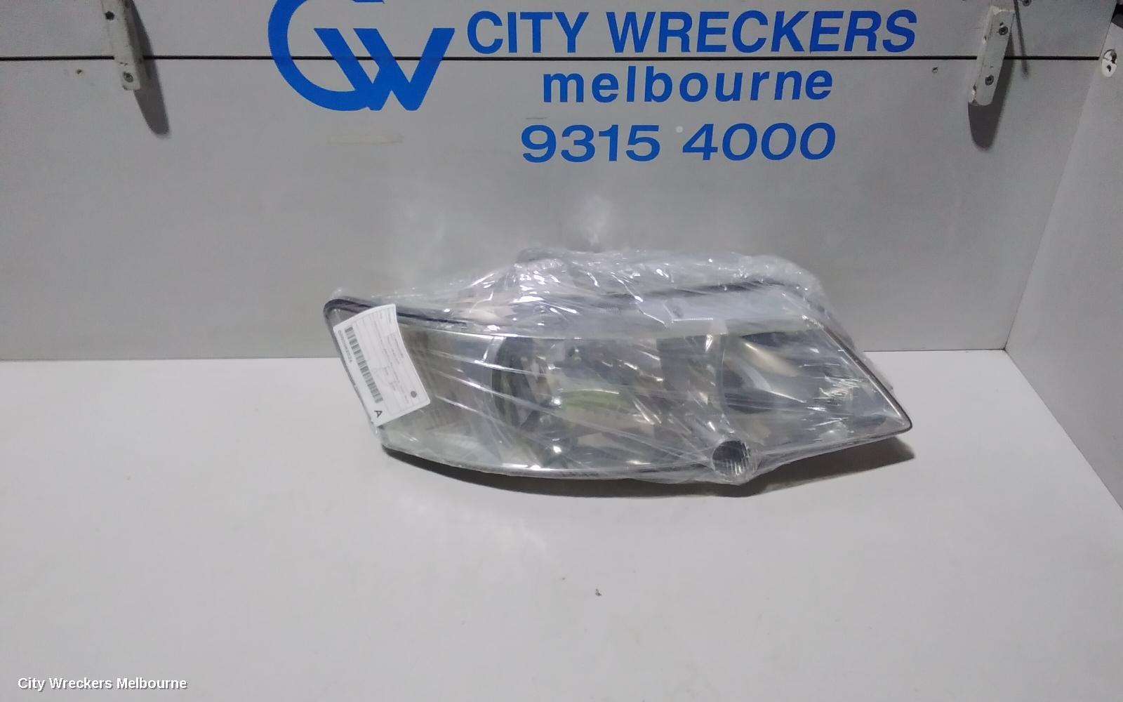 HOLDEN COMMODORE RIGHT HEADLAMP, VY1, EXECUTIVE/ACCLAIM/EQUIPE/LUMINA/S, 10/2002 - 08/2003