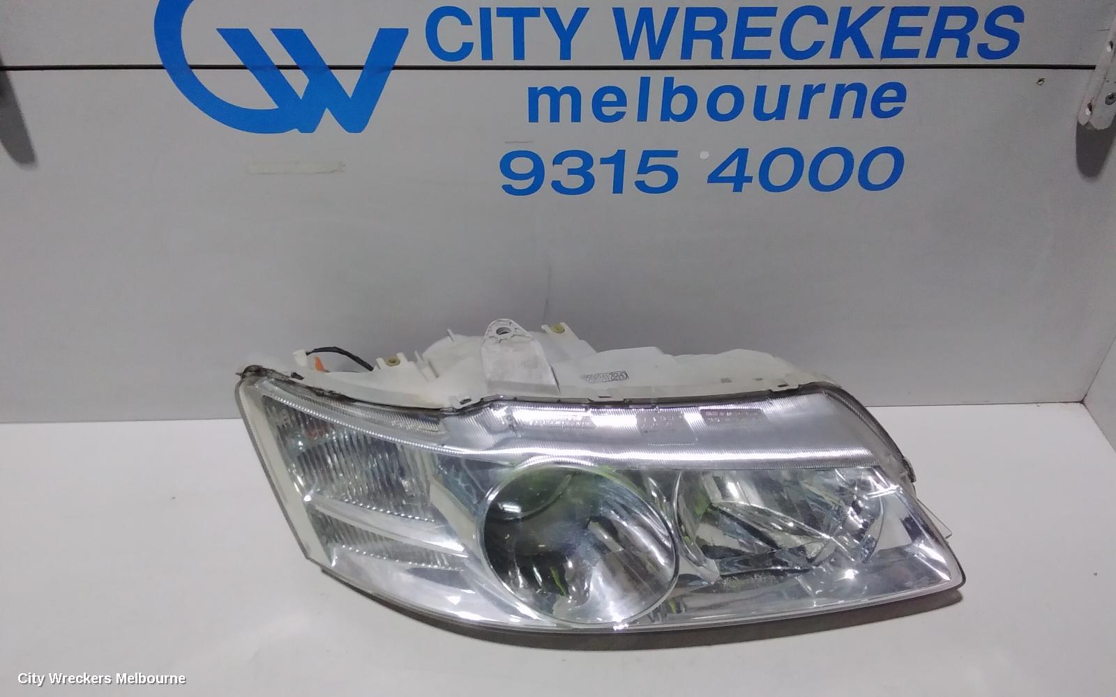 HOLDEN COMMODORE RIGHT HEADLAMP, VY1, BERLINA, 10/2002 - 08/2003