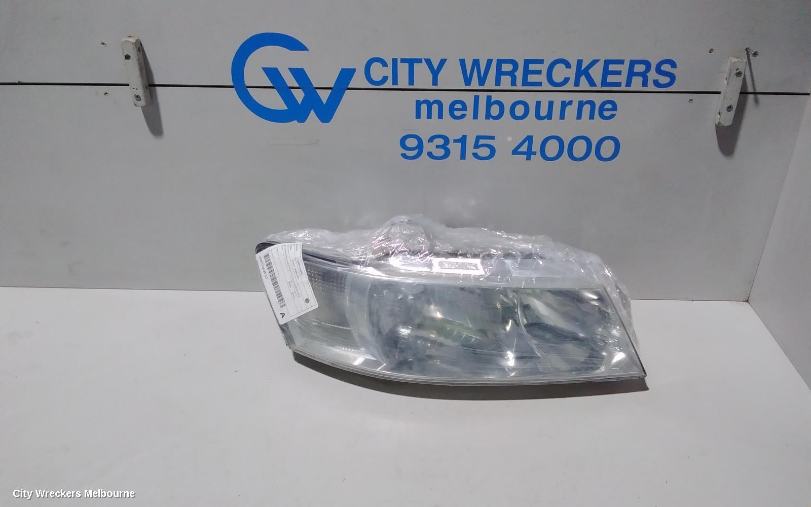 HOLDEN COMMODORE RIGHT HEADLAMP, VZ, ADVENTRA SX6/EXECUTIVE/ACCLAIM/EQUIPE, STANDARD TYPE (CHROME), 08/2004 - 09/2007