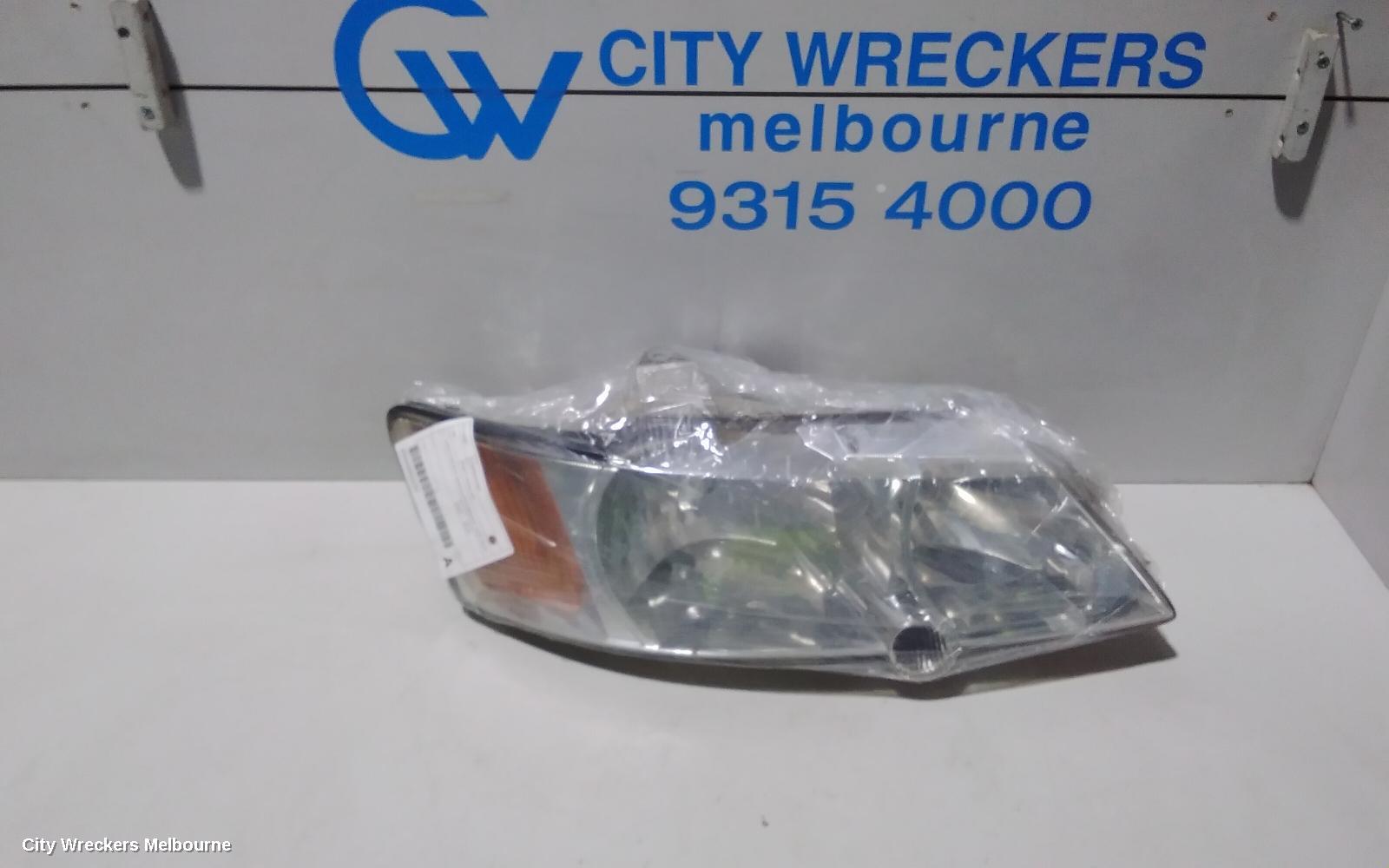 HOLDEN COMMODORE RIGHT HEADLAMP, VY1, EXECUTIVE/ACCLAIM/EQUIPE/LUMINA/S, 10/2002 - 08/2003