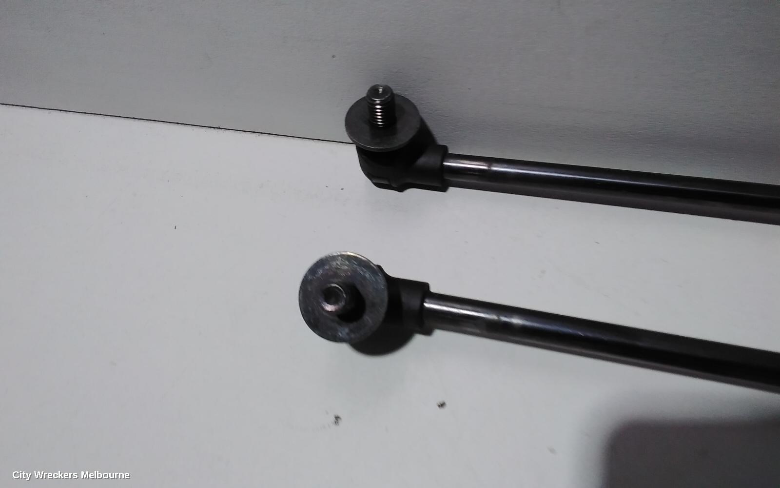 MITSUBISHI OUTLANDER HATCH STRUT, TAILGATE STRUT (PAIR), ZK-ZL, 04/2015 ONWARDS