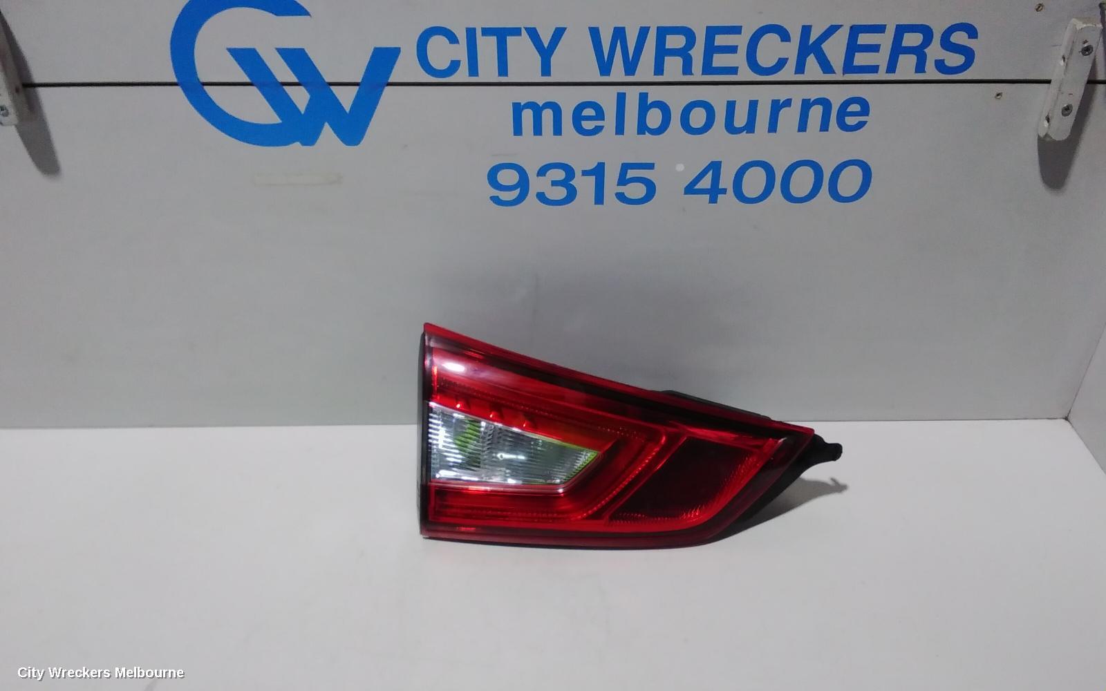 NISSAN QASHQAI REAR GARNISH, TAILGATE LAMP (LH SIDE), J11, 06/2014 - 09/2017