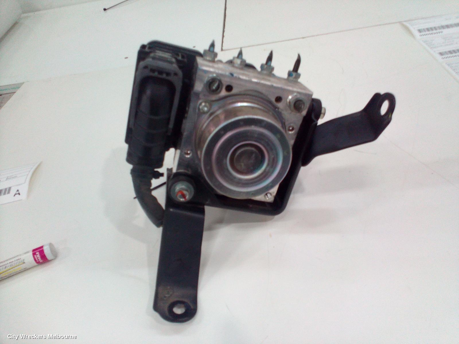 MITSUBISHI TRITON ABS PUMP/MODULATOR, MQ, P/N 4670B387, 04/2015 - 10/2018