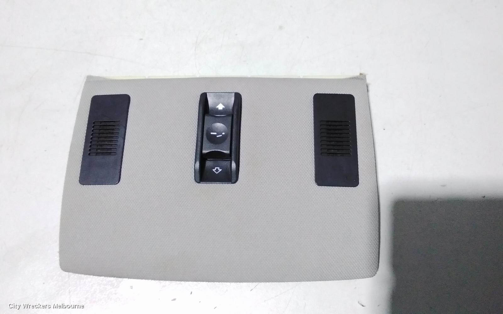 BMW 5 SERIES, E60 10/2003 - 04/2010, SUNROOF SWITCH: 82191