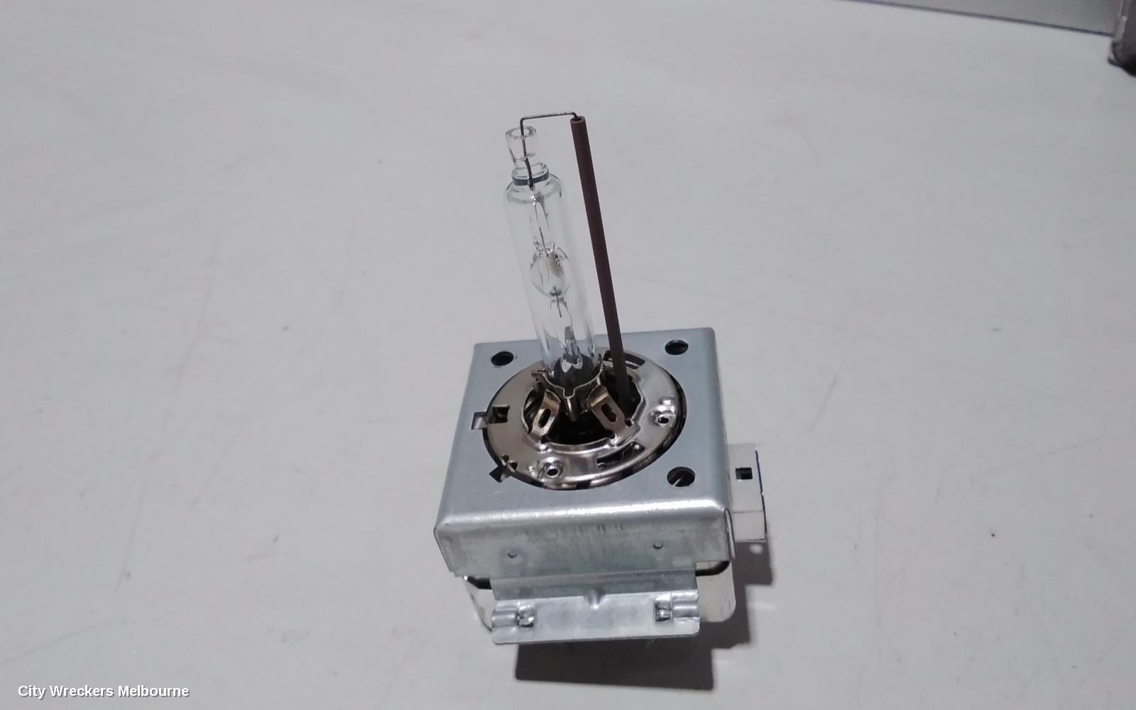 CHRYSLER 300C, LX2, 12/2011 - 12/2021, XENON MODULE AND BULB: 82198