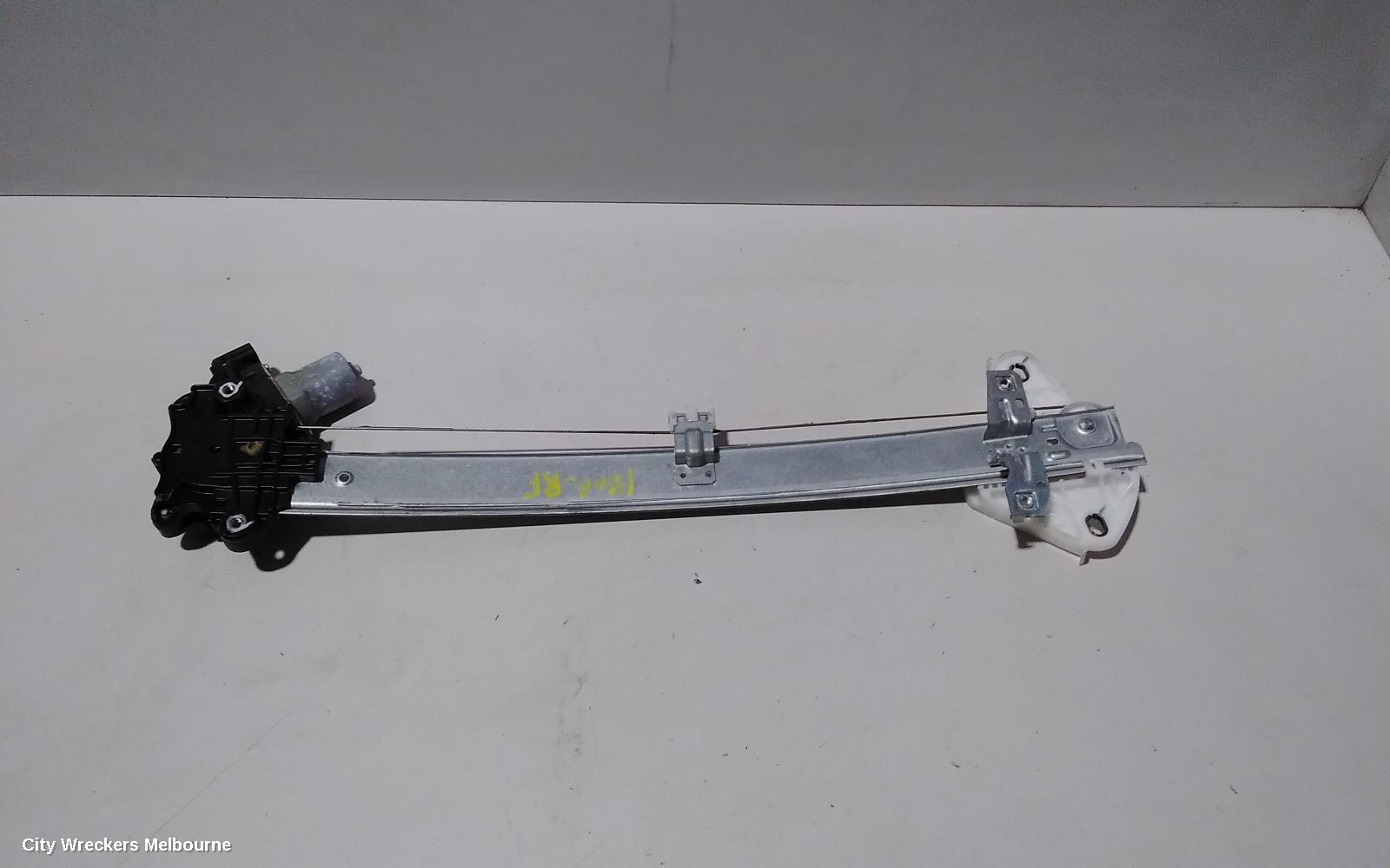 HONDA CIVIC RIGHT FRONT WINDOW REG/MOTOR, 10TH GEN, HATCH, 05/2016 - 08/2021