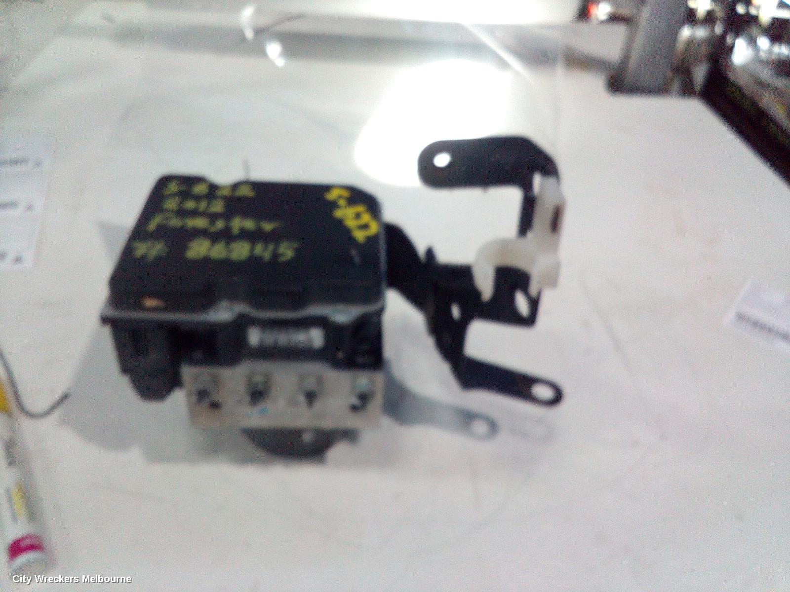 SUBARU FORESTER ABS PUMP/MODULATOR, P/N 27536SC050, VDC TYPE, 02/2008 - 12/2012