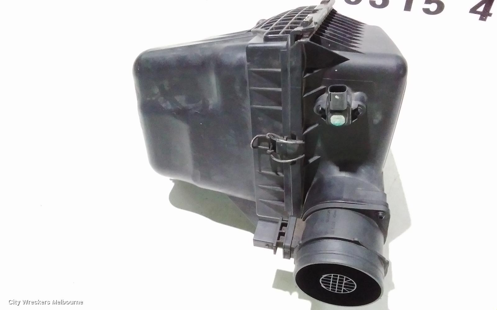 CHRYSLER 300C AIR CLEANER/BOX, AIR CLEANER, 3.0, DIESEL, 06/2006 - 12/2011