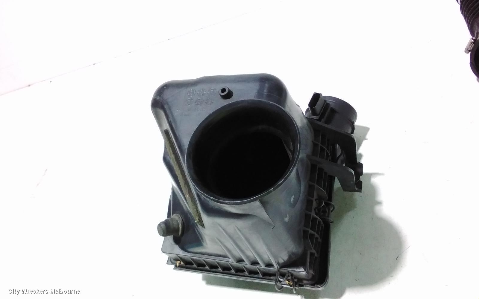 CHRYSLER 300C AIR CLEANER/BOX, AIR CLEANER, 3.0, DIESEL, 06/2006 - 12/2011