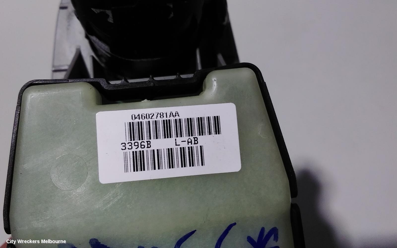 CHRYSLER 300C PWR DR WIND SWITCH, RH FRONT (MASTER SWITCH), NON ILLUMINATION, LH & RH FRONT AUTO WINDOWS, P/N 04602781AA, 11/2005 - 12/2011