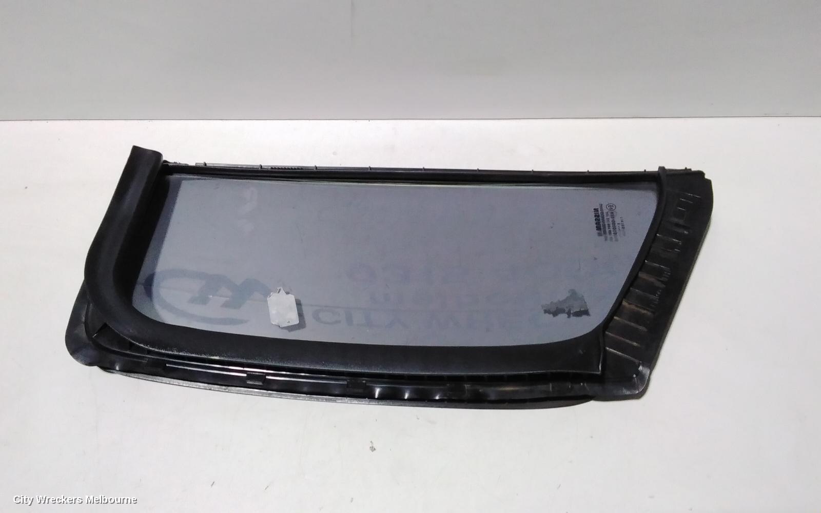 NISSAN NAVARA LEFT REAR 1/4 DOOR GLASS, D40, 09/2005 - 08/2015