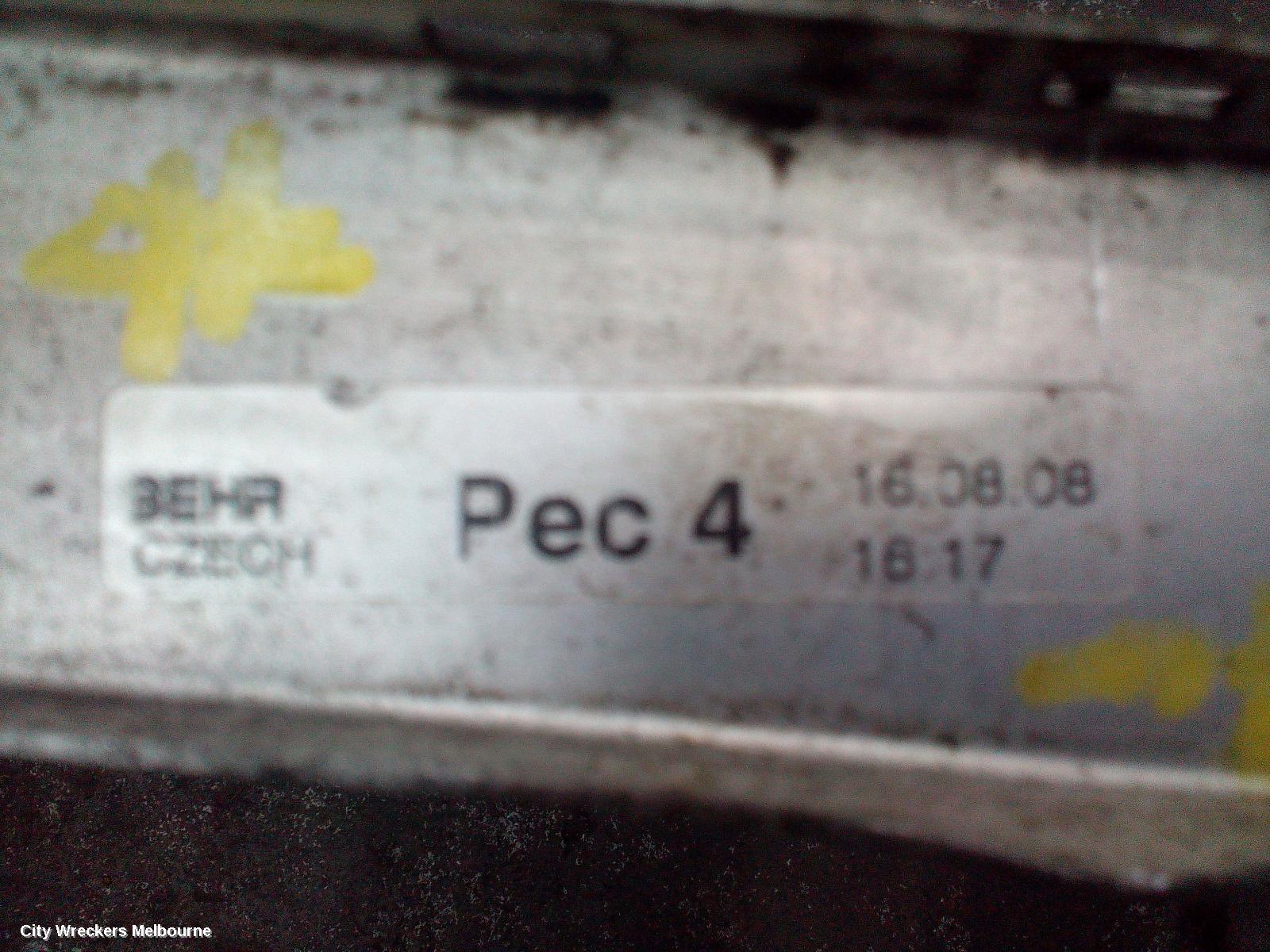 VOLKSWAGEN TRANSPORTER RADIATOR, AUTO/MANUAL, 2.5, DIESEL, T5, 08/2004 - 02/2010