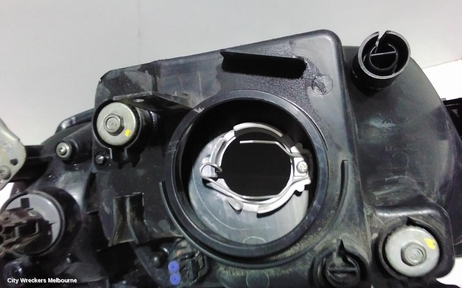 MITSUBISHI TRITON RIGHT HEADLAMP, ML, HALOGEN, STRAIGHT, CLEAR BLINKER LENS TYPE, 07/2006 - 08/2009