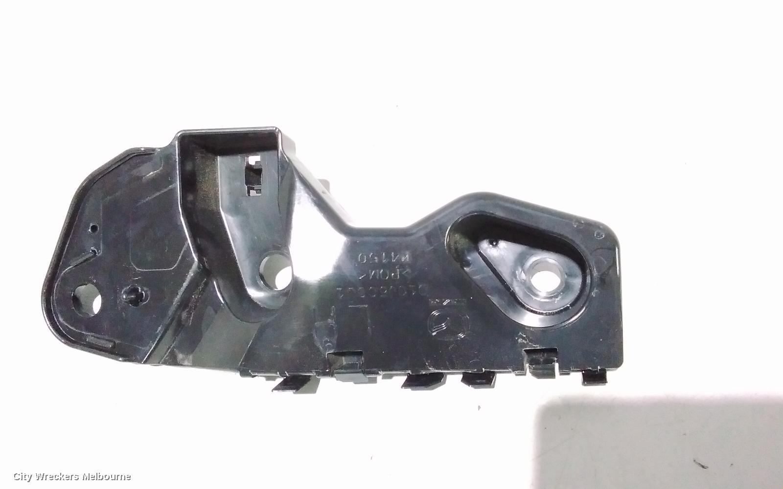 MAZDA CX3, DK, 03/2015 ONWARDS, LHF BAR SLIDER: 82328