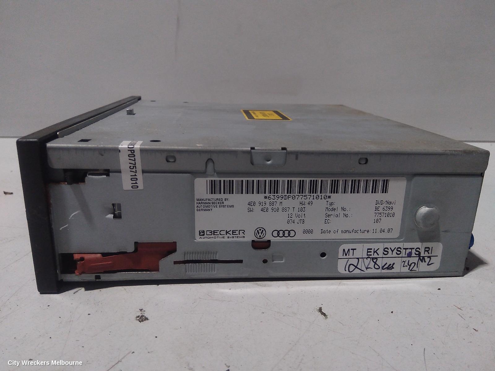 AUDI Q7 RADIO/CD/DVD/SAT/TV, DVD NAVIGATION UNIT, 4L, 09/2006 - 04/2011
