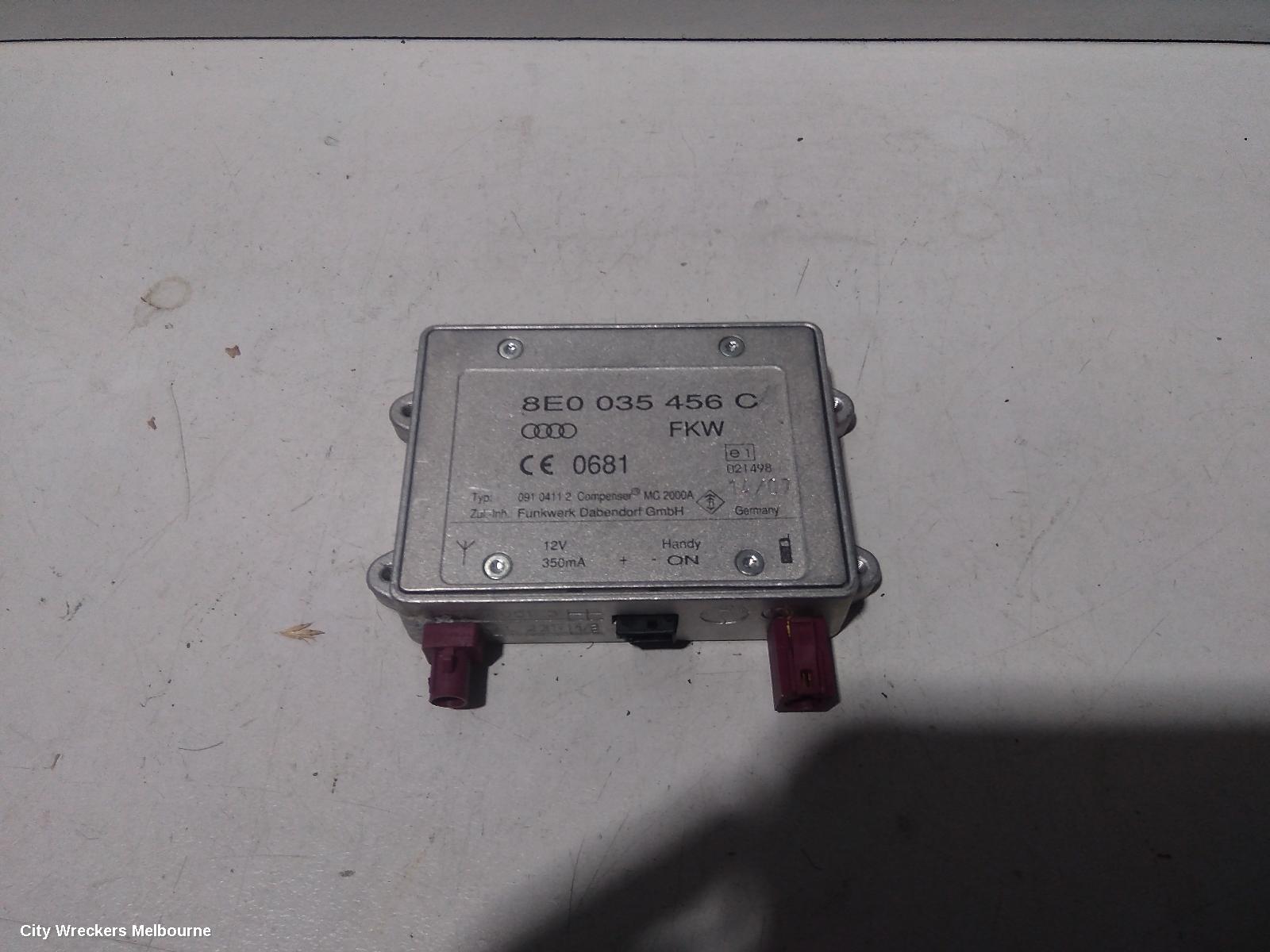 AUDI Q7, 4L, 09/2006 - 08/2015, ANTENNA AMPLIFIER - 8E0 035 456 C: 82423