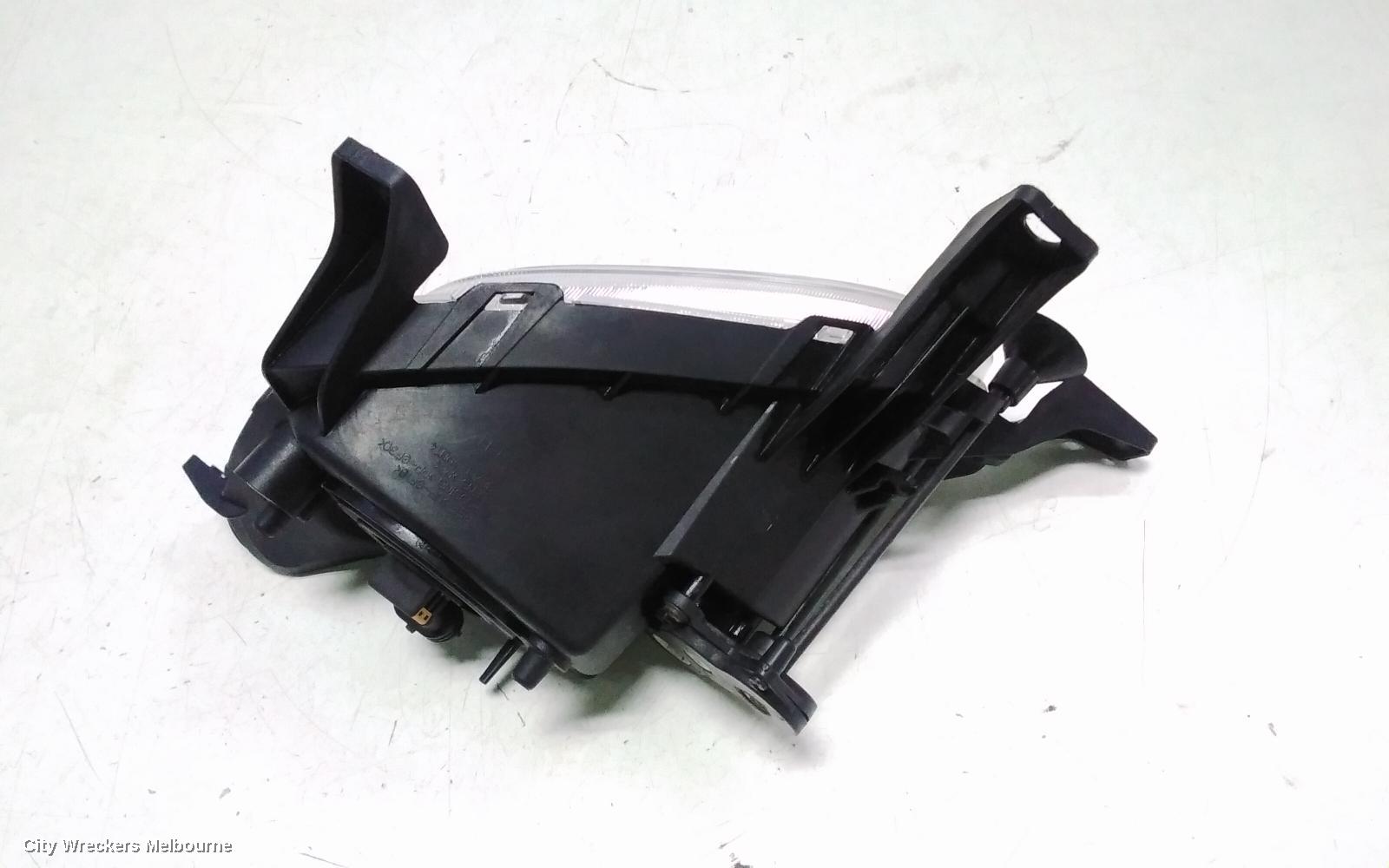 HYUNDAI TUCSON LEFT INDICATOR/FOG/SIDE, BUMPER FOGLAMP, TL, KOREAN BUILT (VIN KMHJ), 07/2015 - 06/2018
