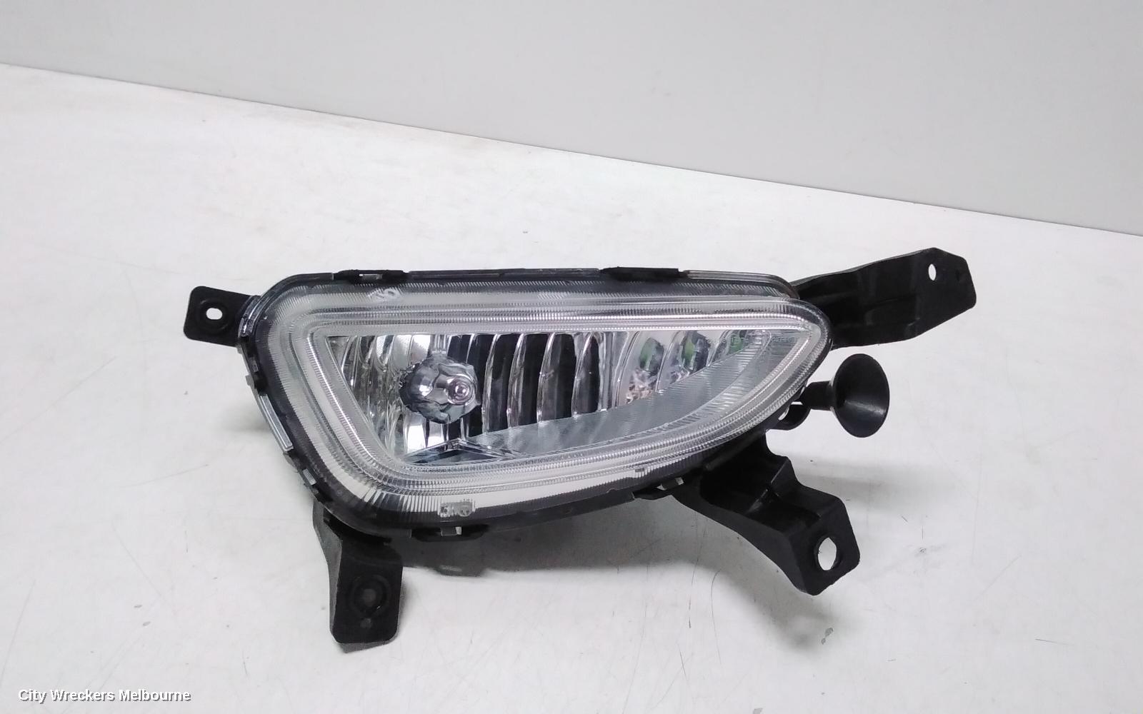 HYUNDAI TUCSON LEFT INDICATOR/FOG/SIDE, BUMPER FOGLAMP, TL, KOREAN BUILT (VIN KMHJ), 07/2015 - 06/2018