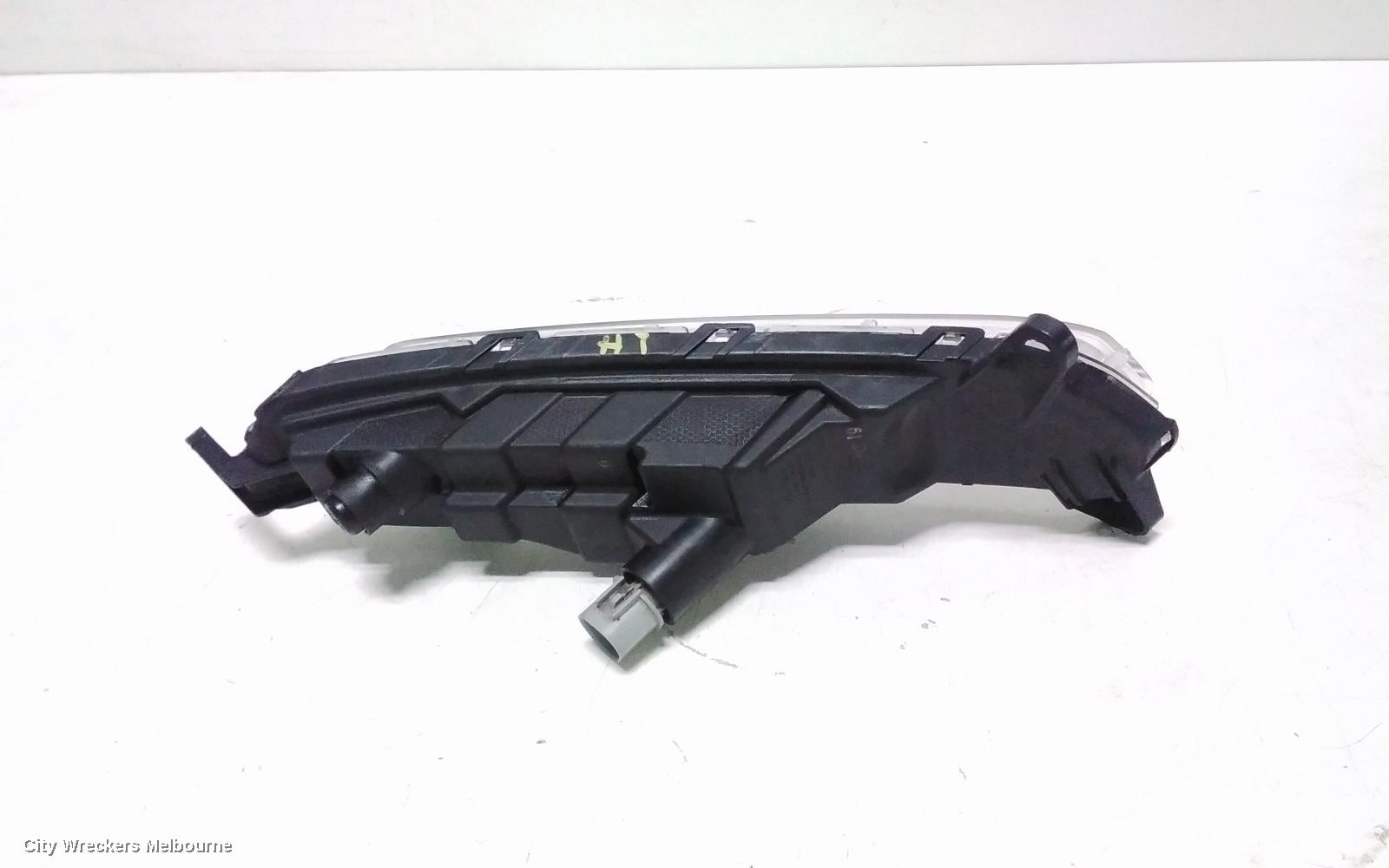 HYUNDAI TUCSON LEFT INDICATOR/FOG/SIDE, DAYTIME RUNNING LAMP, TL, KOREAN BUILT (VIN KMHJ), 07/2015 - 06/2018