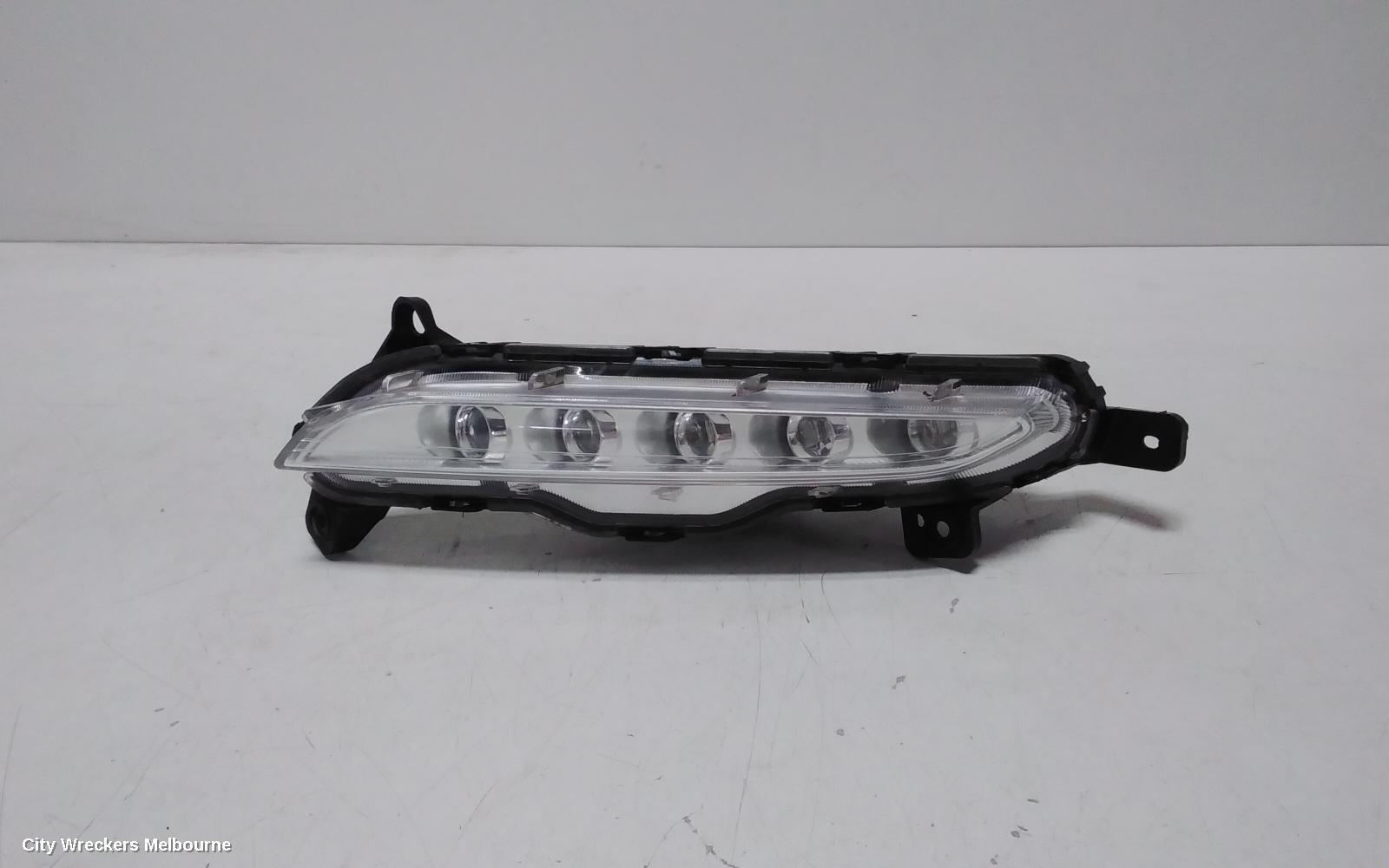HYUNDAI TUCSON LEFT INDICATOR/FOG/SIDE, DAYTIME RUNNING LAMP, TL, KOREAN BUILT (VIN KMHJ), 07/2015 - 06/2018