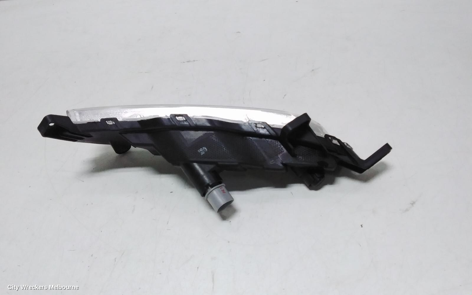 HYUNDAI TUCSON LEFT INDICATOR/FOG/SIDE, DAYTIME RUNNING LAMP, TL, KOREAN BUILT (VIN KMHJ), 07/2015 - 06/2018