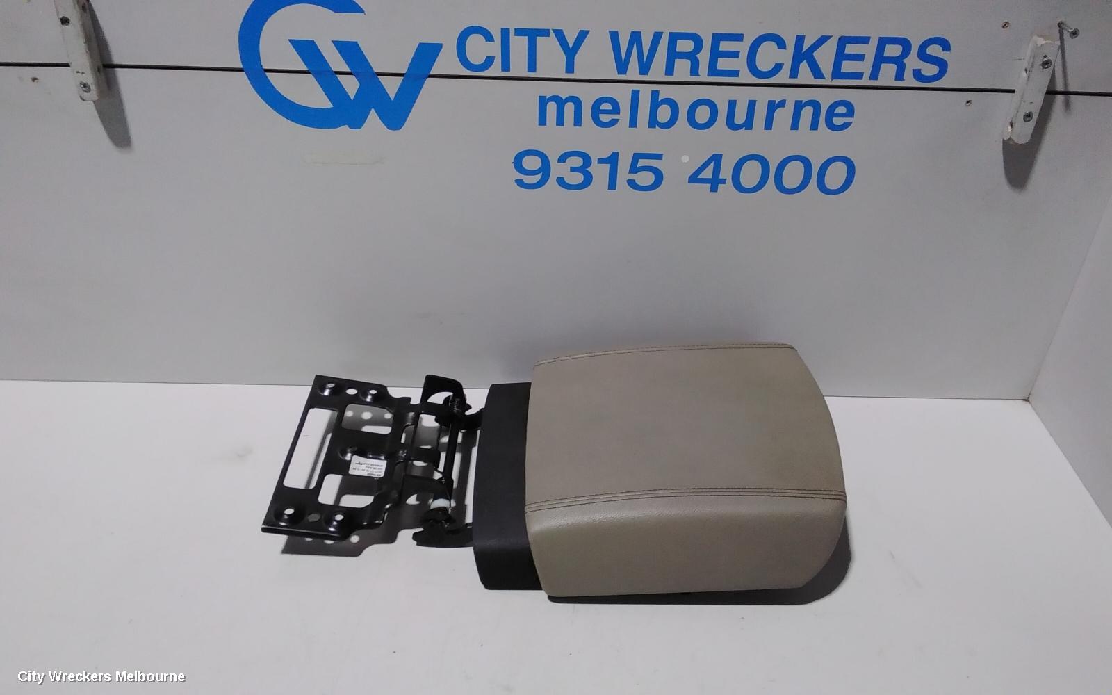 KIA CARNIVAL/GRAND CARNIVAL CONSOLE, 6 SPEED AUTO T/M TYPE,YP, 02/2015 - 02/2018