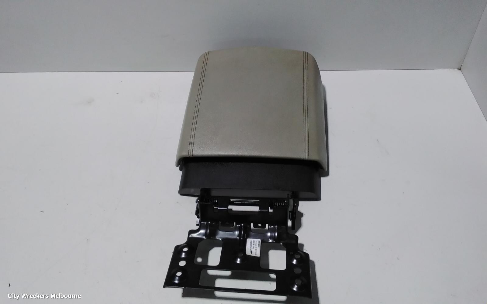 KIA CARNIVAL/GRAND CARNIVAL CONSOLE, 6 SPEED AUTO T/M TYPE,YP, 02/2015 - 02/2018