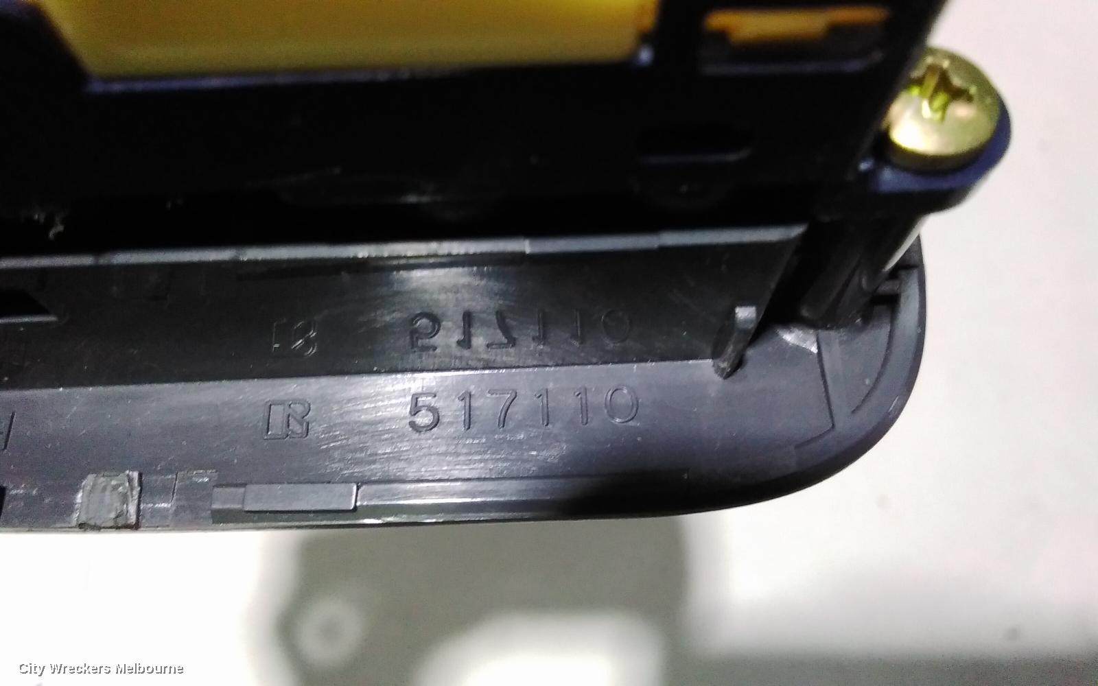 TOYOTA TARAGO PWR DR WIND SWITCH, RH FRONT (MASTER SWITCH), ACR30, 2DR, 06/2000 - 02/2006
