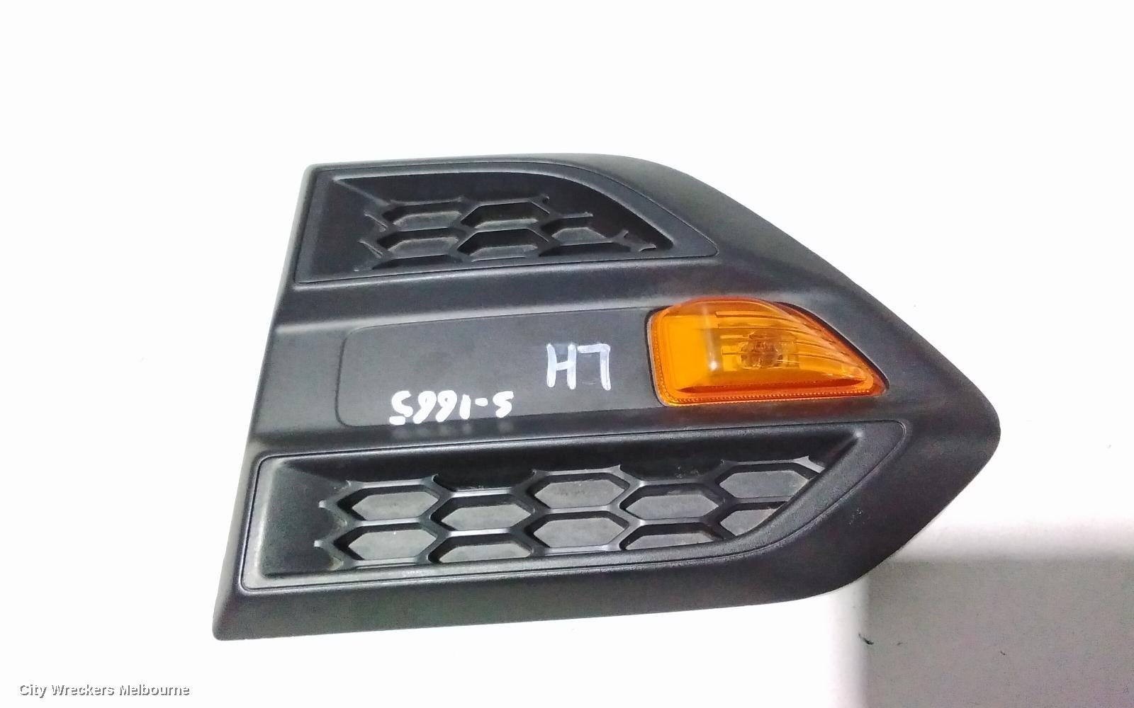 FORD RANGER LEFT INDICATOR/FOG/SIDE, GUARD VENT, W/ REPEATER LAMP, PX SERIES 2-3, 06/2015 ONWARDS