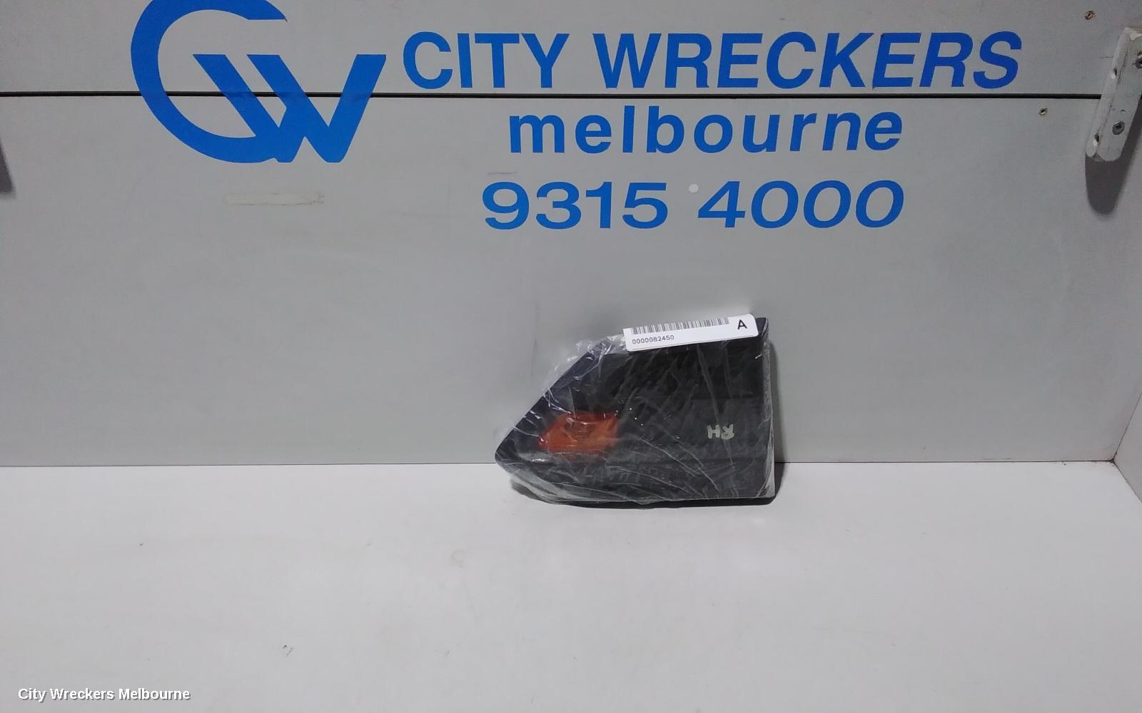 FORD RANGER RIGHT INDICATOR/FOG/SIDE, GUARD VENT, W/ REPEATER LAMP, PX SERIES 2-3, 06/2015 ONWARDS