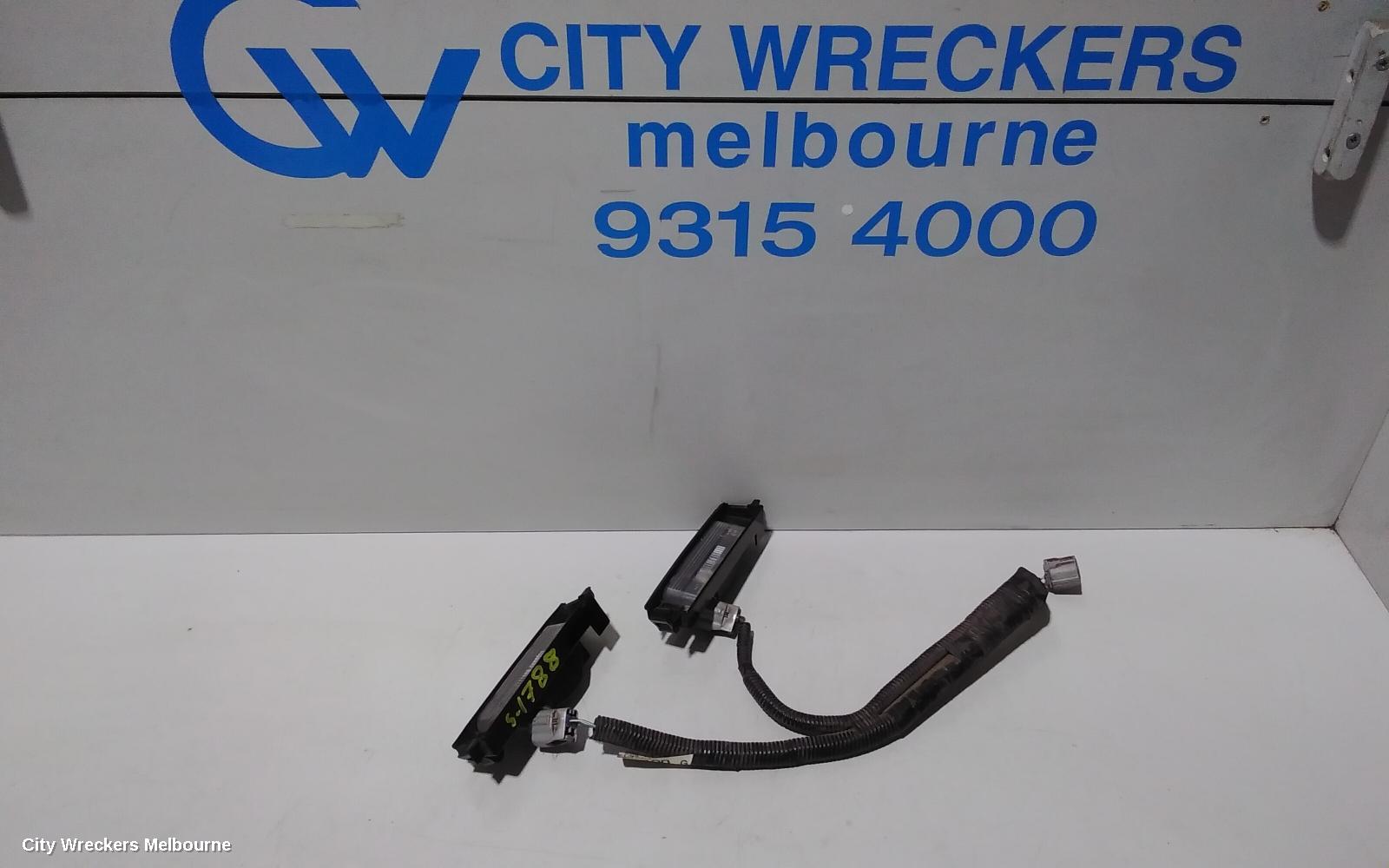 TOYOTA COROLLA, ZRE182R 10/2012 - 06/2018, NUMBER PLATE LIGHT: 82453