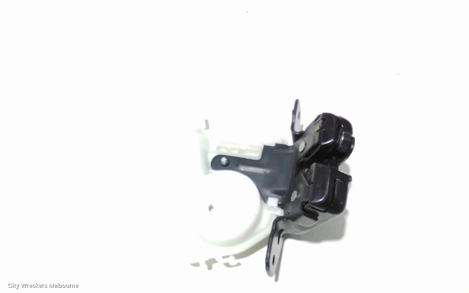 TOYOTA COROLLA DOOR/BOOT/GATE LOCK, TAILGATE LOCK, ZRE182R/ZWE186R, 10/2012 - 06/2018