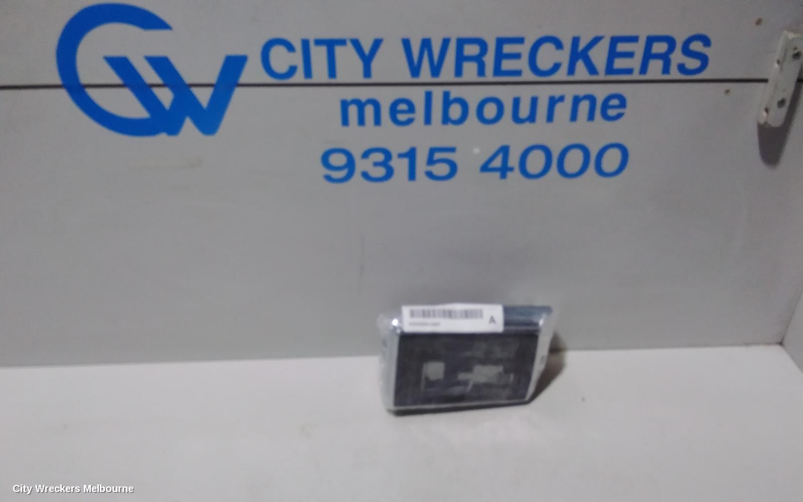MITSUBISHI ASX, 05/2010 ONWARDS, GEAR SHIFTER SUROUND: 82489