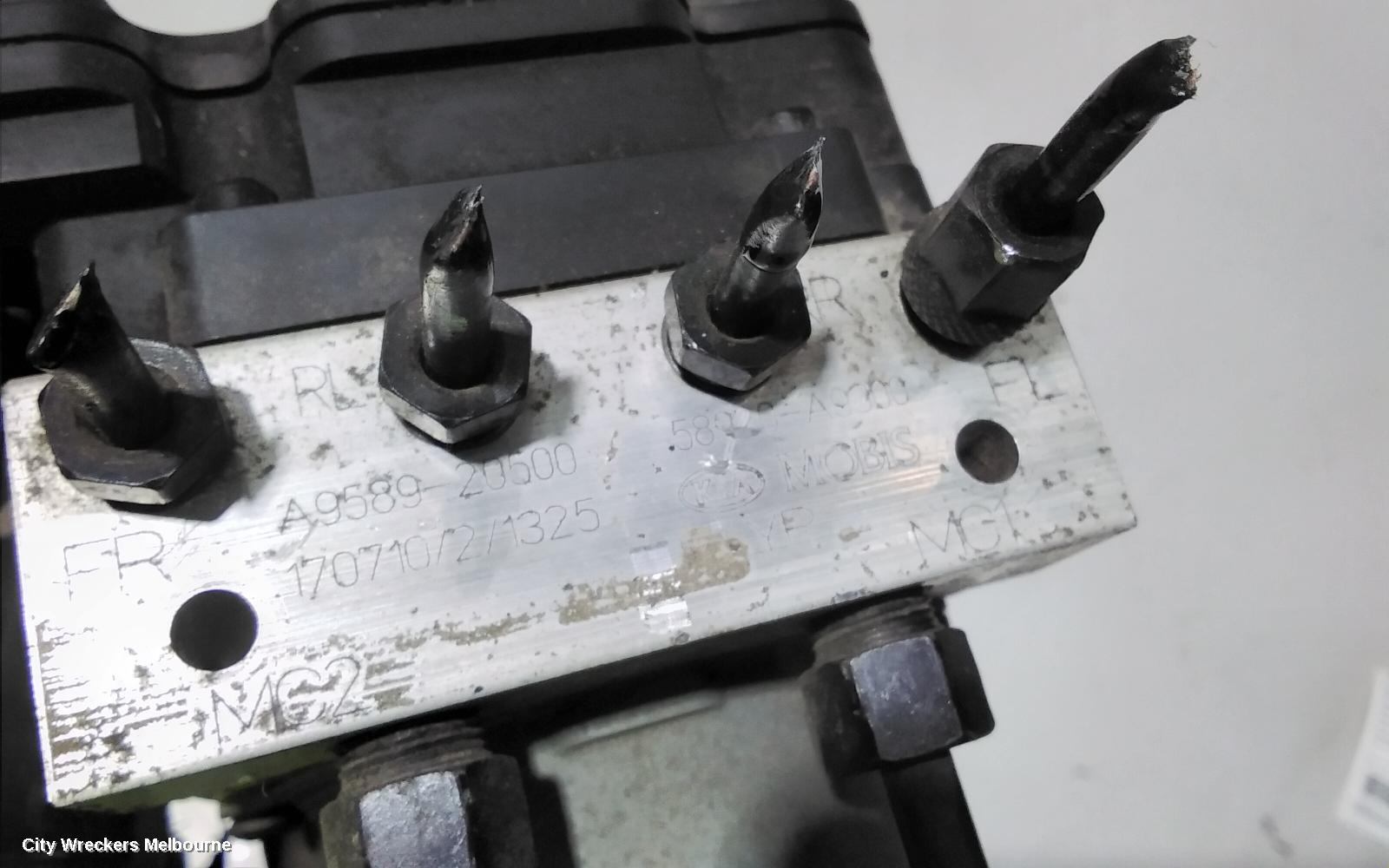 KIA CARNIVAL/GRAND CARNIVAL ABS PUMP/MODULATOR, YP, P/N 58900A9300, 02/2015 - 10/2020