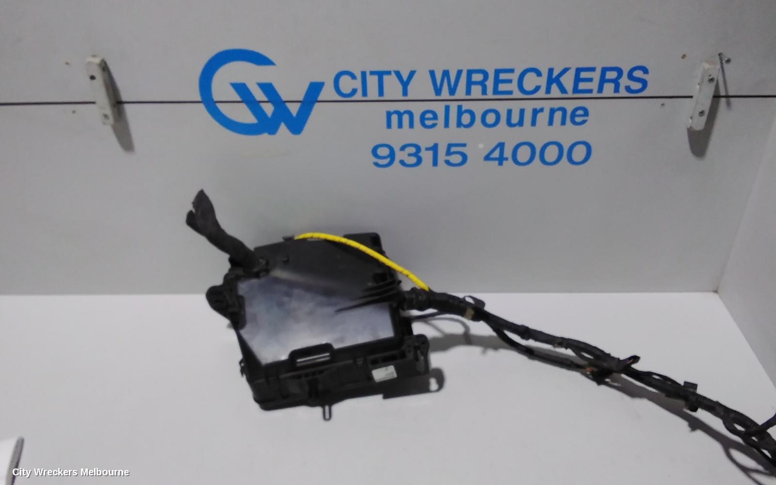 KIA CARNIVAL/GRAND CARNIVAL FUSE BOX, ENGINE BAY, PETROL, YP, 02/2015 - 10/2020