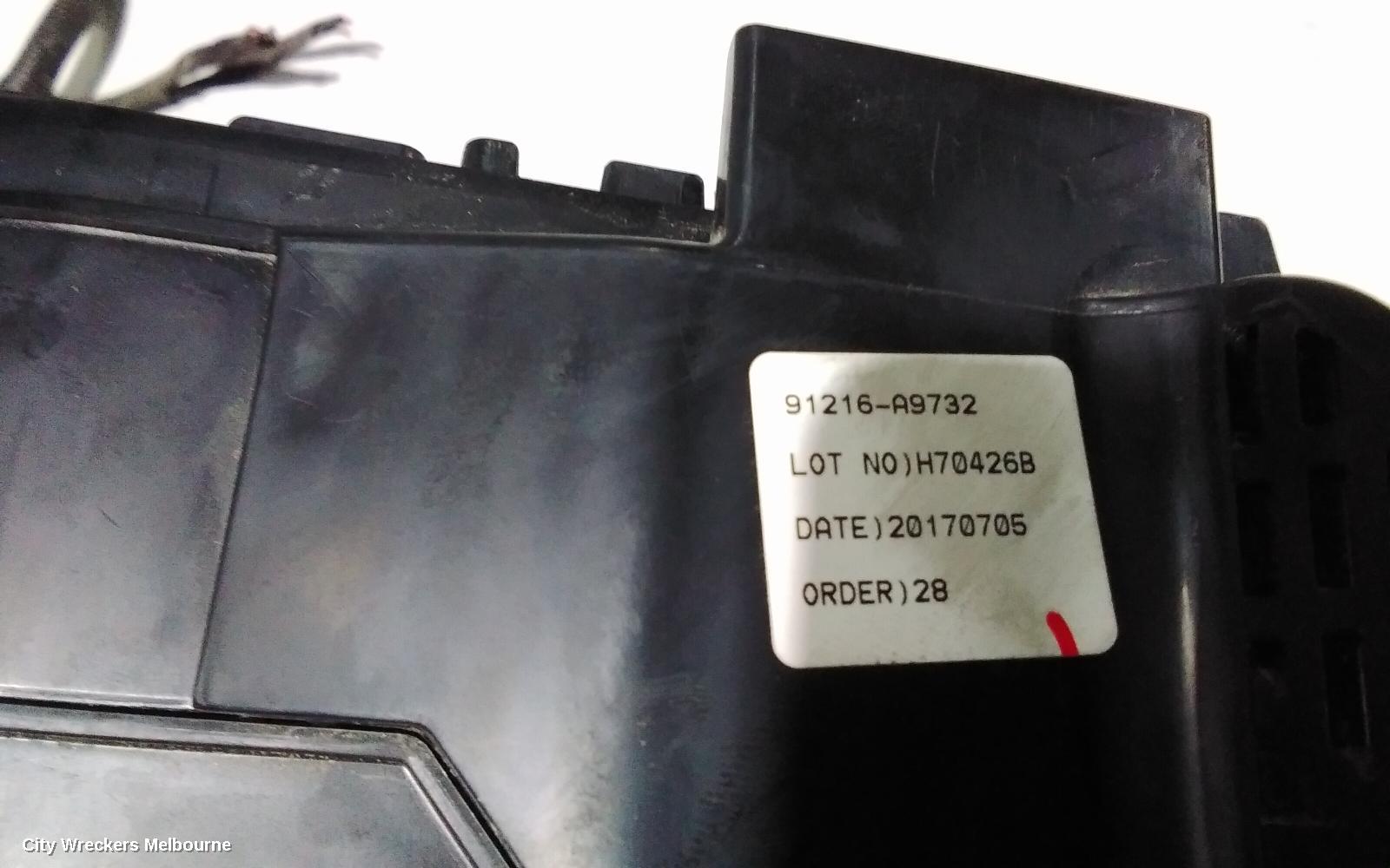KIA CARNIVAL/GRAND CARNIVAL FUSE BOX, ENGINE BAY, PETROL, YP, 02/2015 - 10/2020