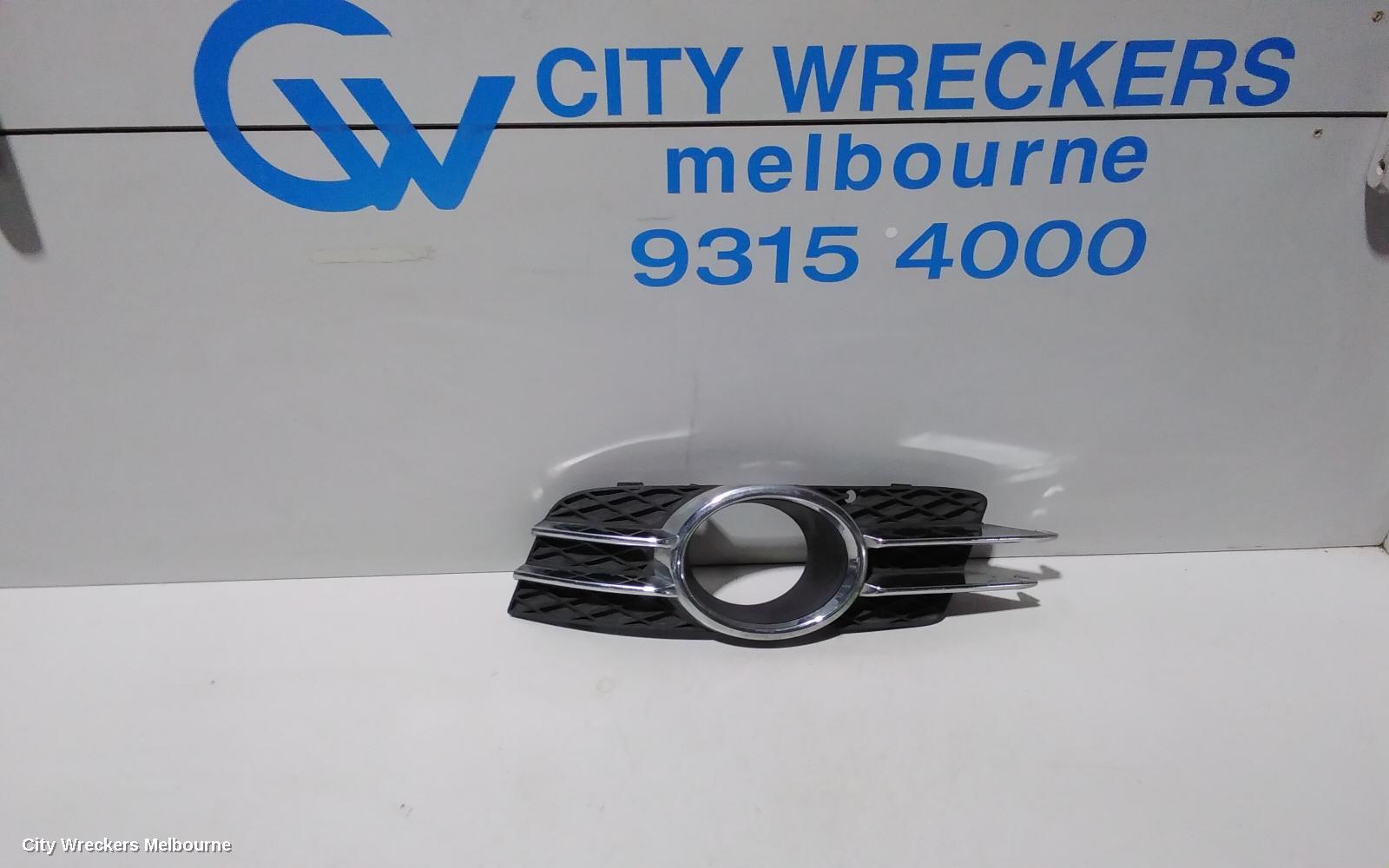 HOLDEN COMMODORE LEFT INDICATOR/FOG/SIDE, BUMPER FOGLAMP, VE, 09/2010 - 04/2013