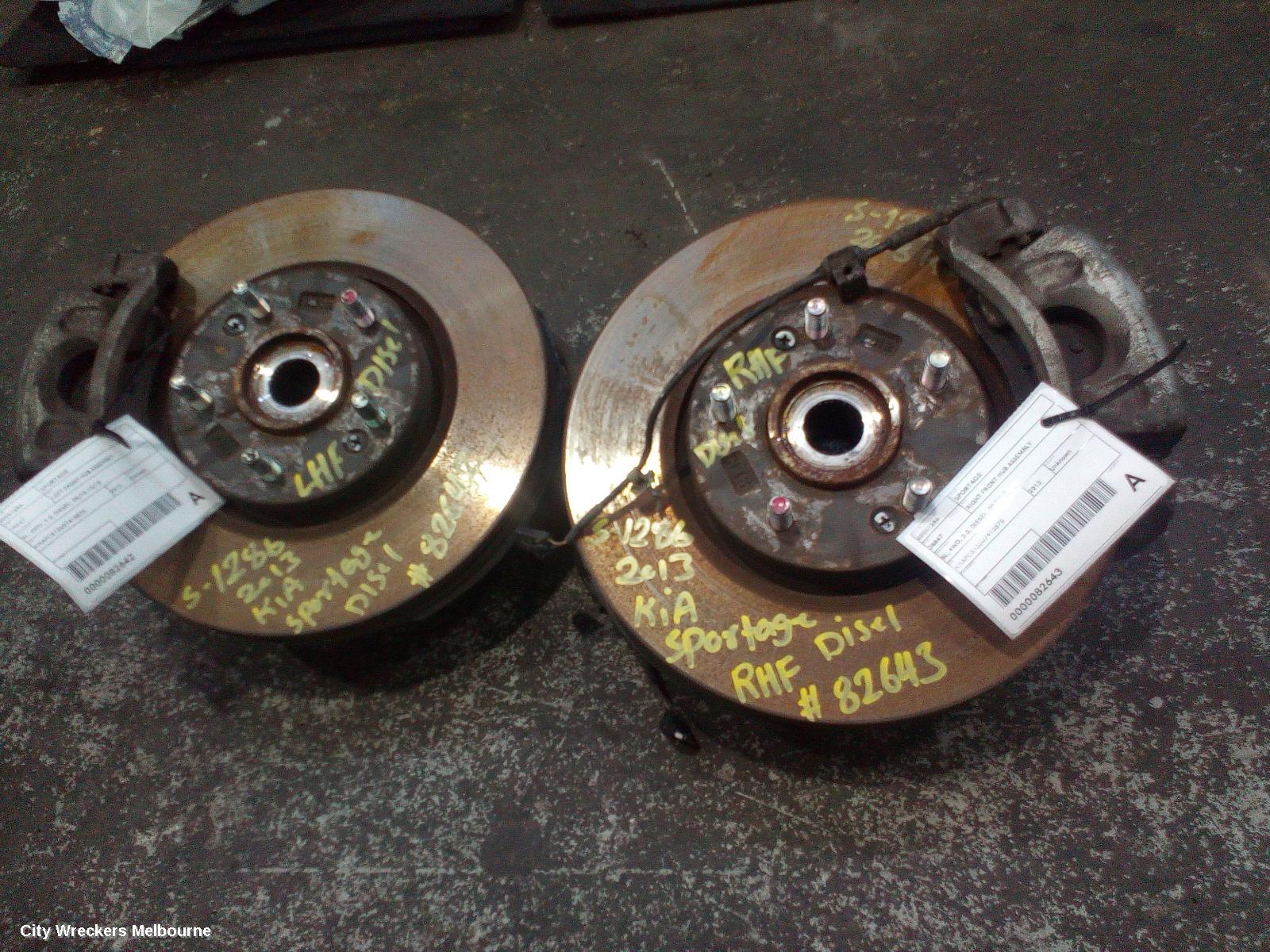KIA SPORTAGE RIGHT FRONT HUB ASSEMBLY, SL, 4WD, DIESEL, 05/2010 - 10/2015