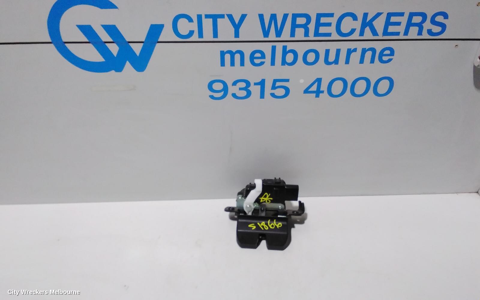 KIA SORENTO DOOR/BOOT/GATE LOCK, TAILGATE LOCK, NON POWER TAILGATE TYPE, UM, 06/2015 - 01/2020