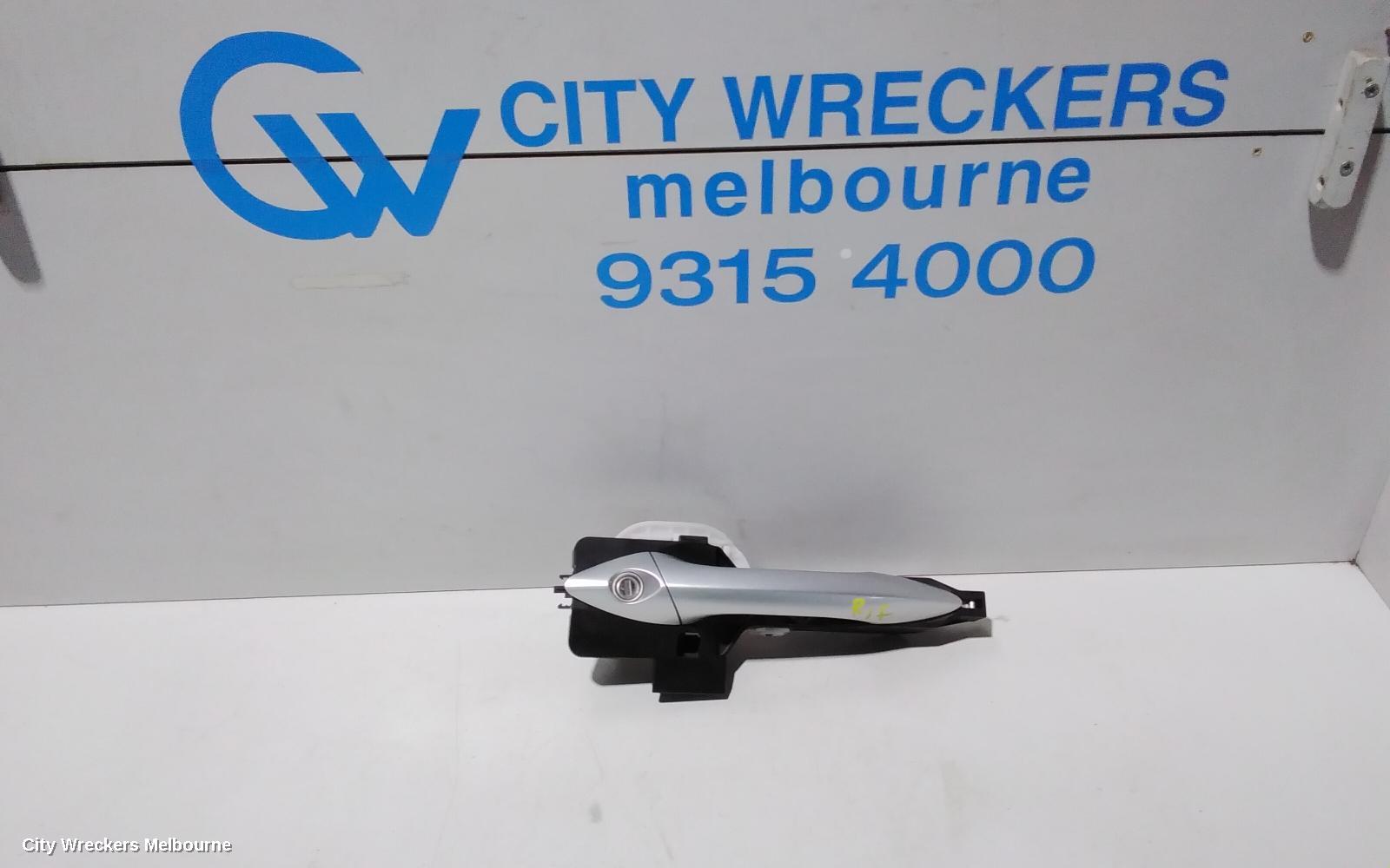 HYUNDAI I30 DOOR HANDLE, OUTER, RH FRONT, NON KEYLESS ENTRY TYPE, GD (CZECH-VIN TMAD), 12/2012 - 02/2017