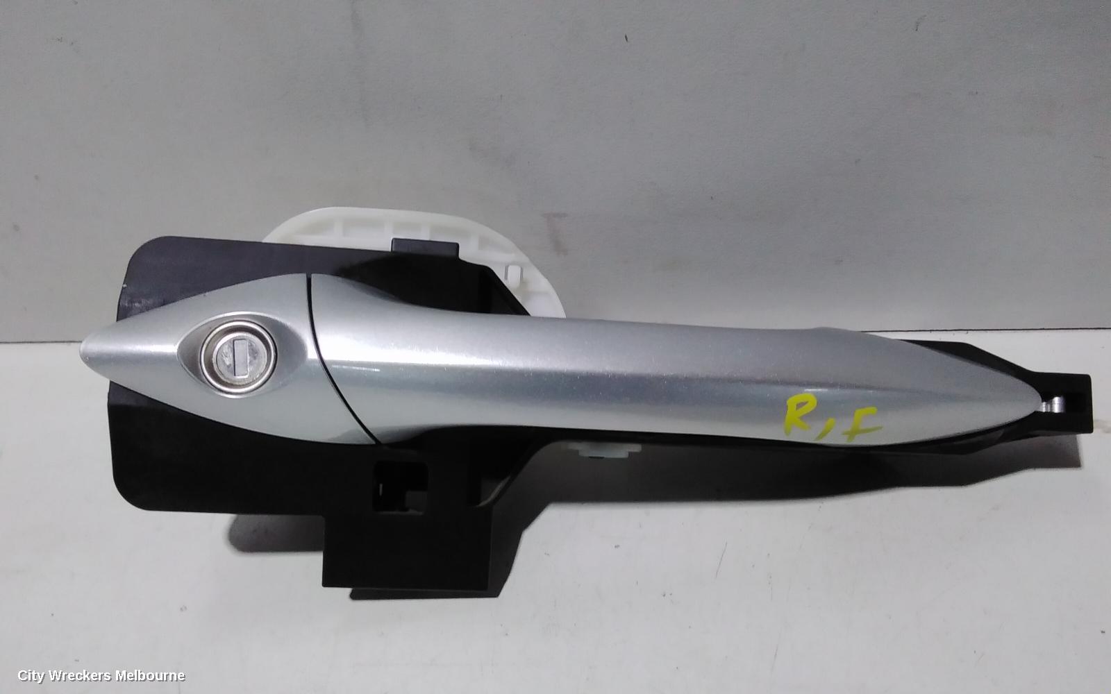 HYUNDAI I30 DOOR HANDLE, OUTER, RH FRONT, NON KEYLESS ENTRY TYPE, GD (CZECH-VIN TMAD), 12/2012 - 02/2017