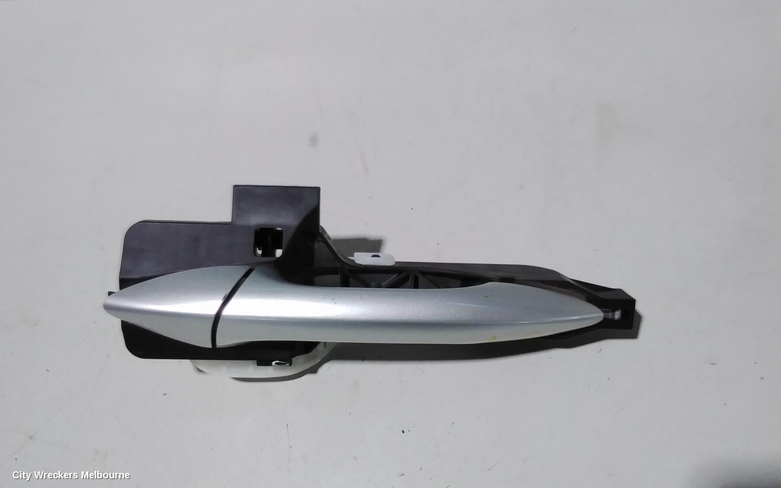 HYUNDAI I30 DOOR HANDLE, OUTER, LH FRONT, NON KEYLESS ENTRY TYPE, GD (CZECH-VIN TMAD), 12/2012 - 02/2017