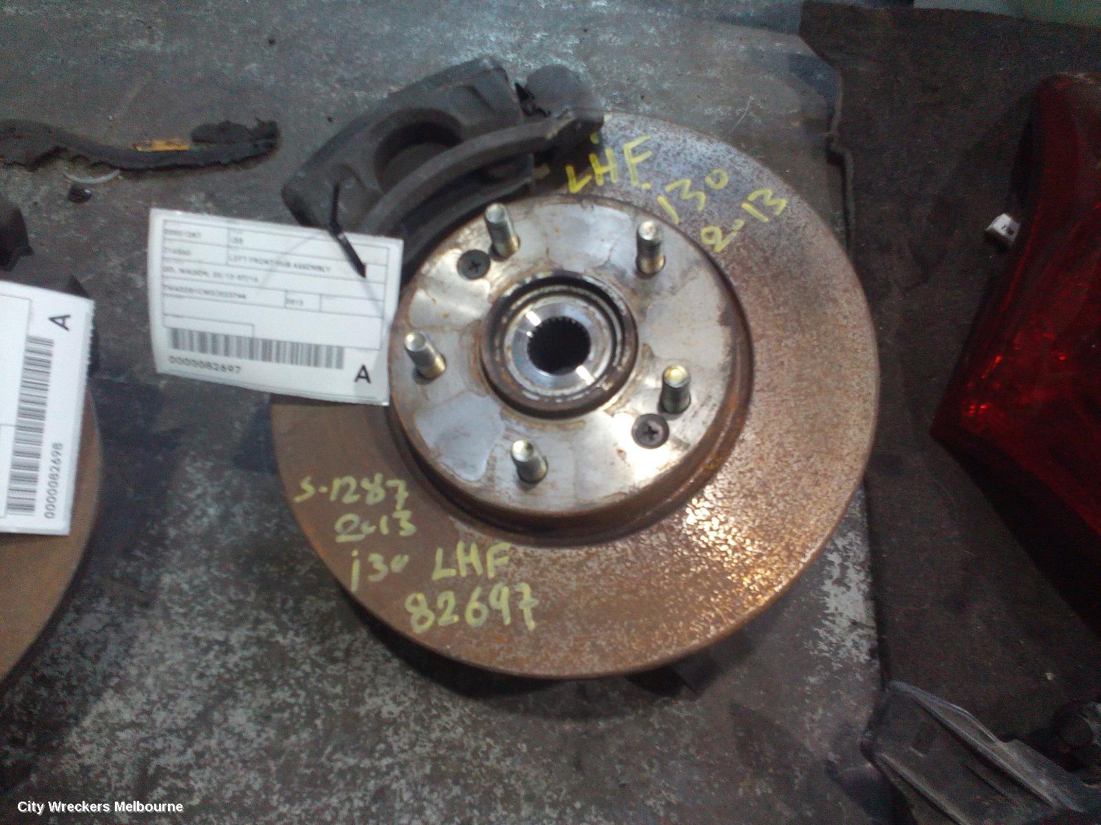HYUNDAI I30 LEFT FRONT HUB ASSEMBLY, GD, WAGON, 02/2012 - 07/2016