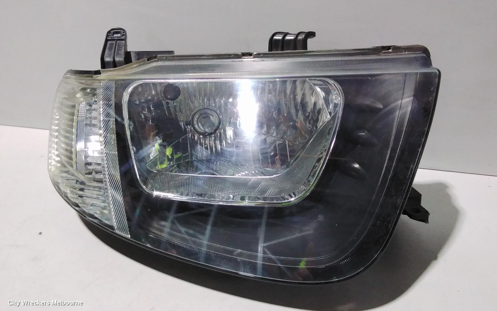 MITSUBISHI TRITON RIGHT HEADLAMP, ML, HALOGEN, STRAIGHT, CLEAR BLINKER LENS TYPE, 07/2006 - 08/2009