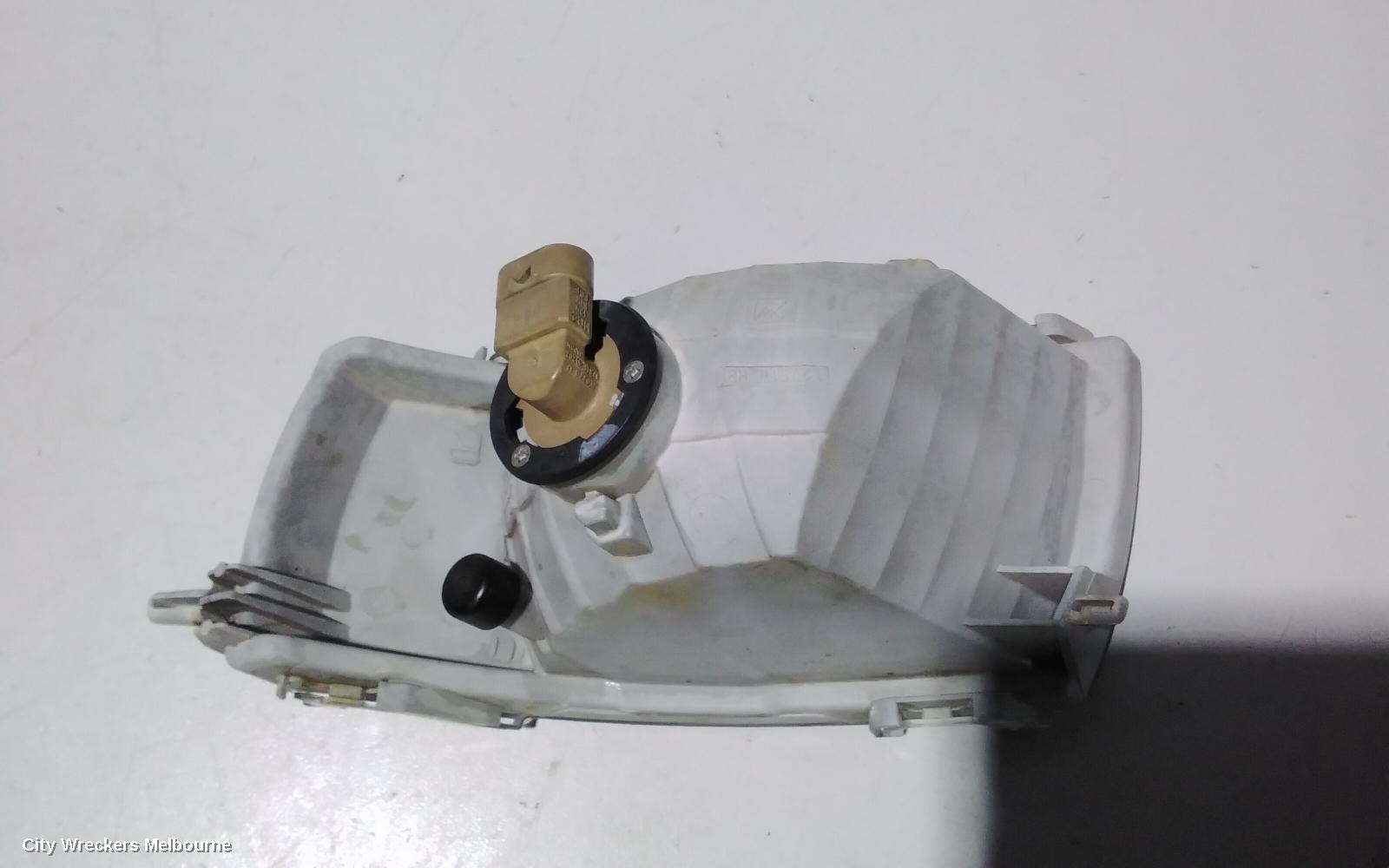 TOYOTA ESTIMA RIGHT INDICATOR/FOG/SIDE, XR50, 05-19