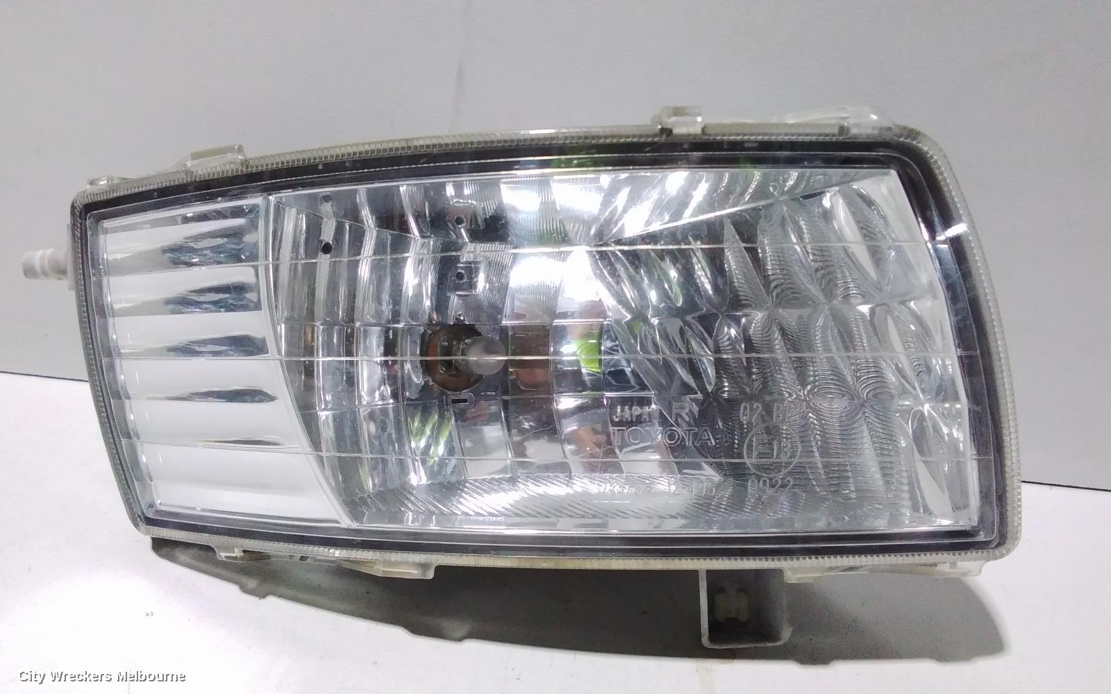 TOYOTA ESTIMA RIGHT INDICATOR/FOG/SIDE, XR50, 05-19