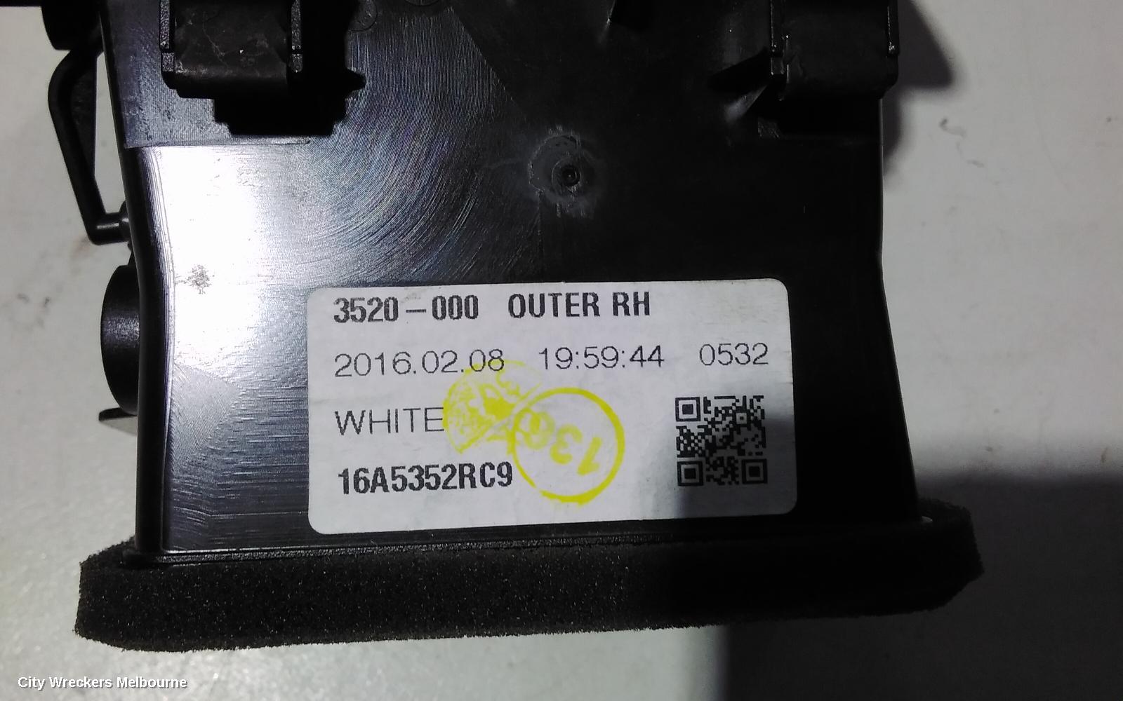 LAND ROVER DISCOVERY SPORT, L550, 01/2015 ONWARDS, RH AIRVENT: 82745