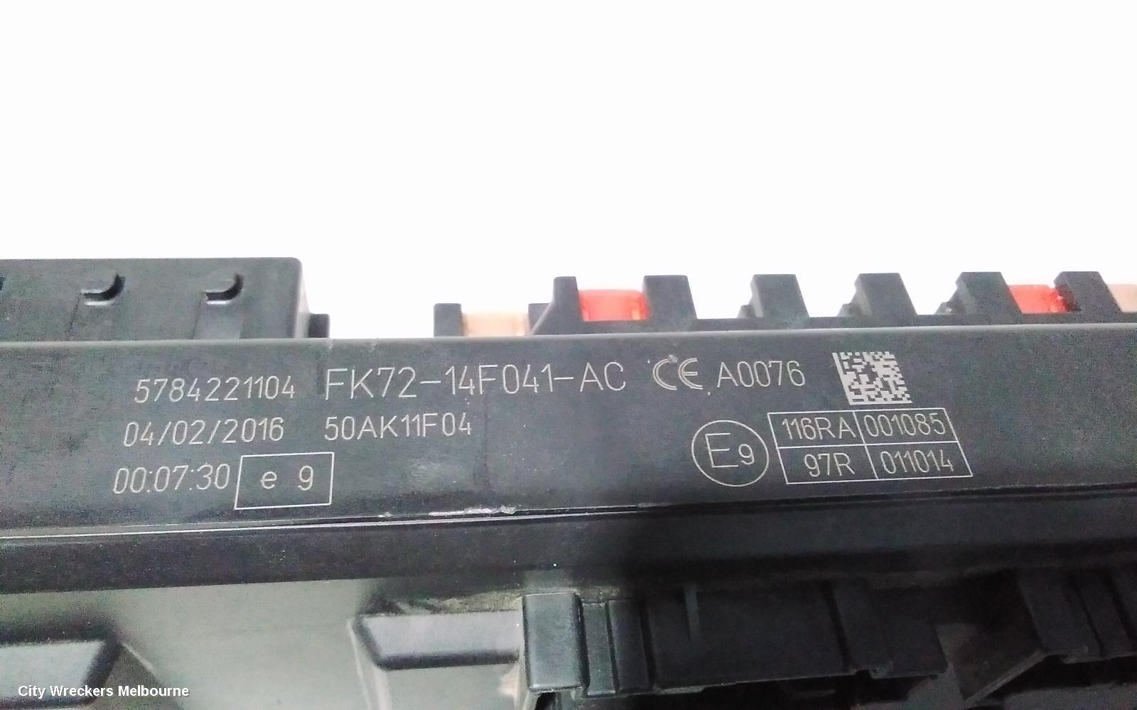 LAND ROVER DISCOVERY SPORT FUSE BOX, UNDER DASH, L550, 01/2015 ONWARDS