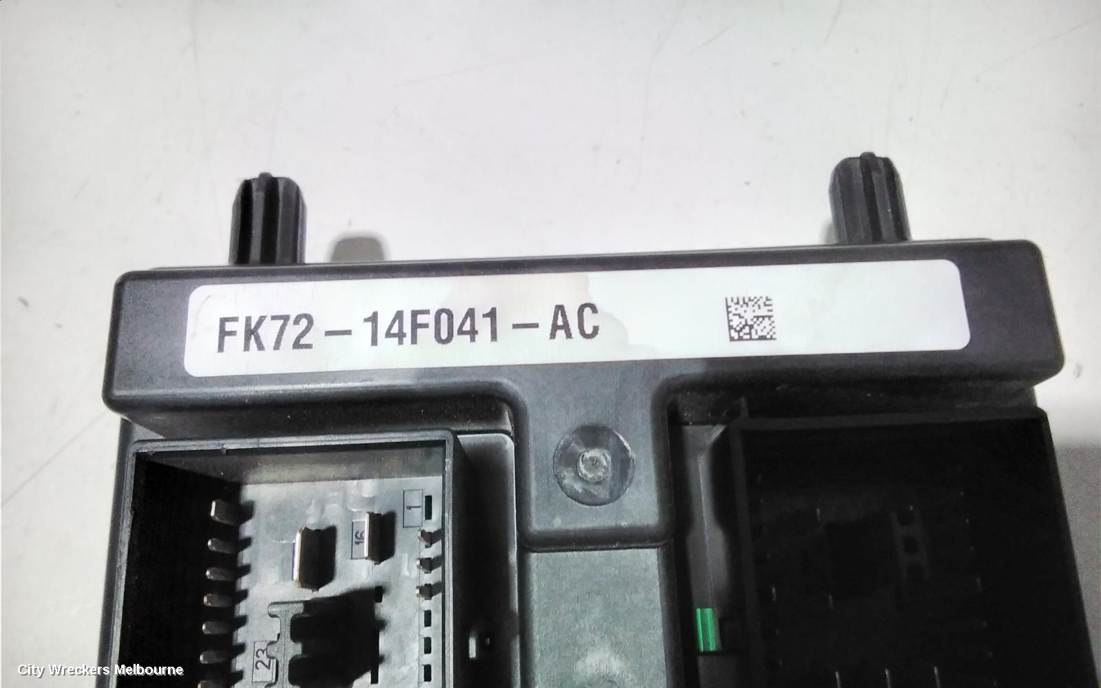 LAND ROVER DISCOVERY SPORT FUSE BOX, UNDER DASH, L550, 01/2015 ONWARDS